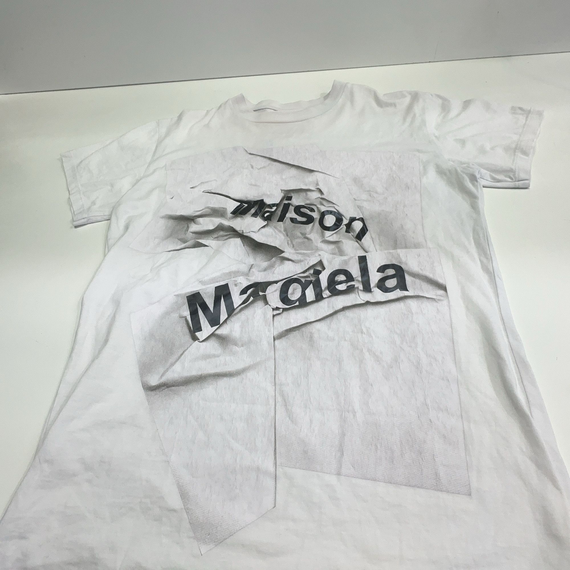Maison Margiela Maison Margiela Crumpled Logo T-Shirt Size XS Size XS / US 0-2 / IT 36-38 - 9 Thumbnail