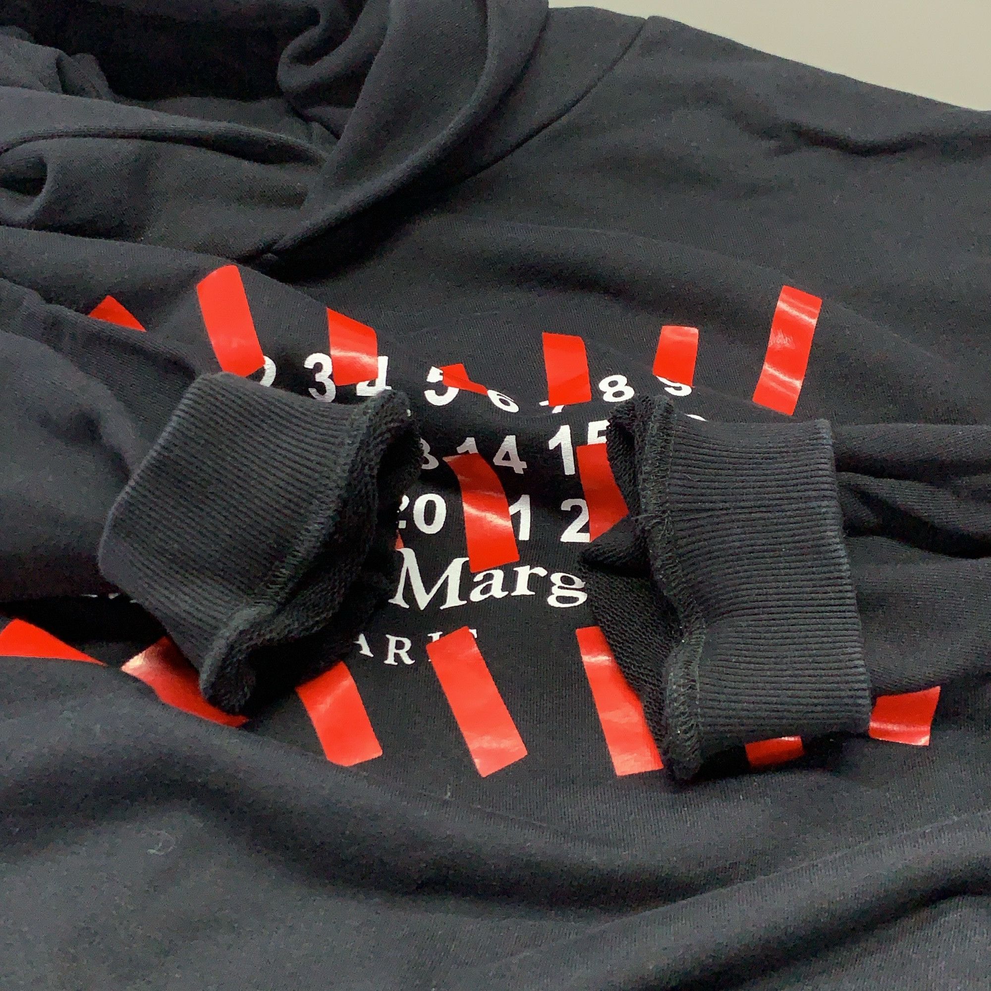 Maison Margiela Maison Margiela Red Tape Logo Hoodie Size 40 Size S / US 4 / IT 40 - 6 Thumbnail