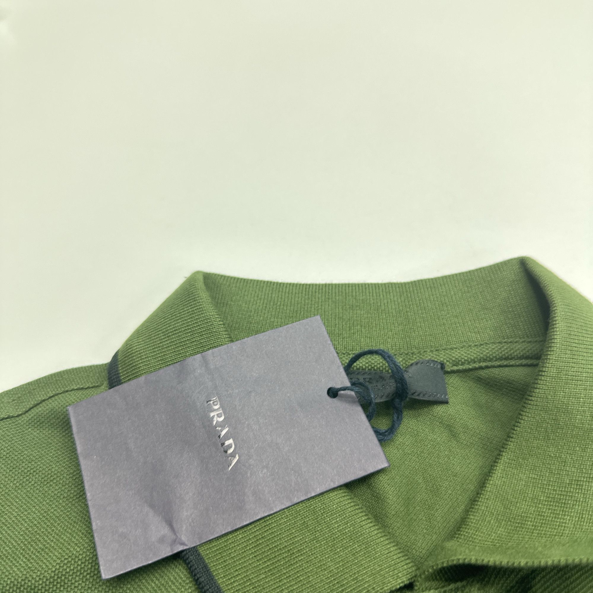 Prada Prada Logo Patch Polo Shirt Size XL Size US XL / EU 56 / 4 - 4 Thumbnail