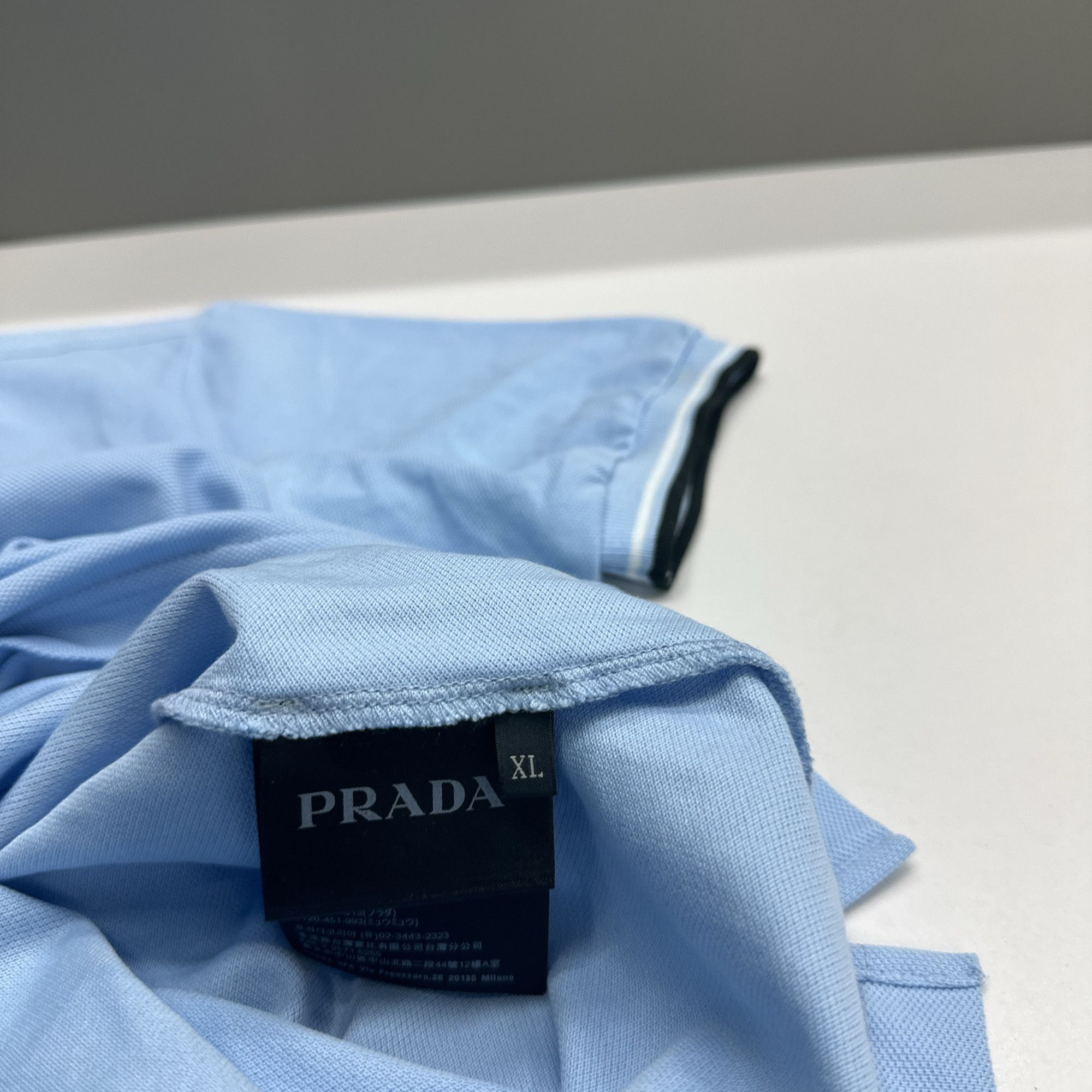 Prada Prada Logo Patch Polo Shirt Size XL Size US XL / EU 56 / 4 - 5 Thumbnail