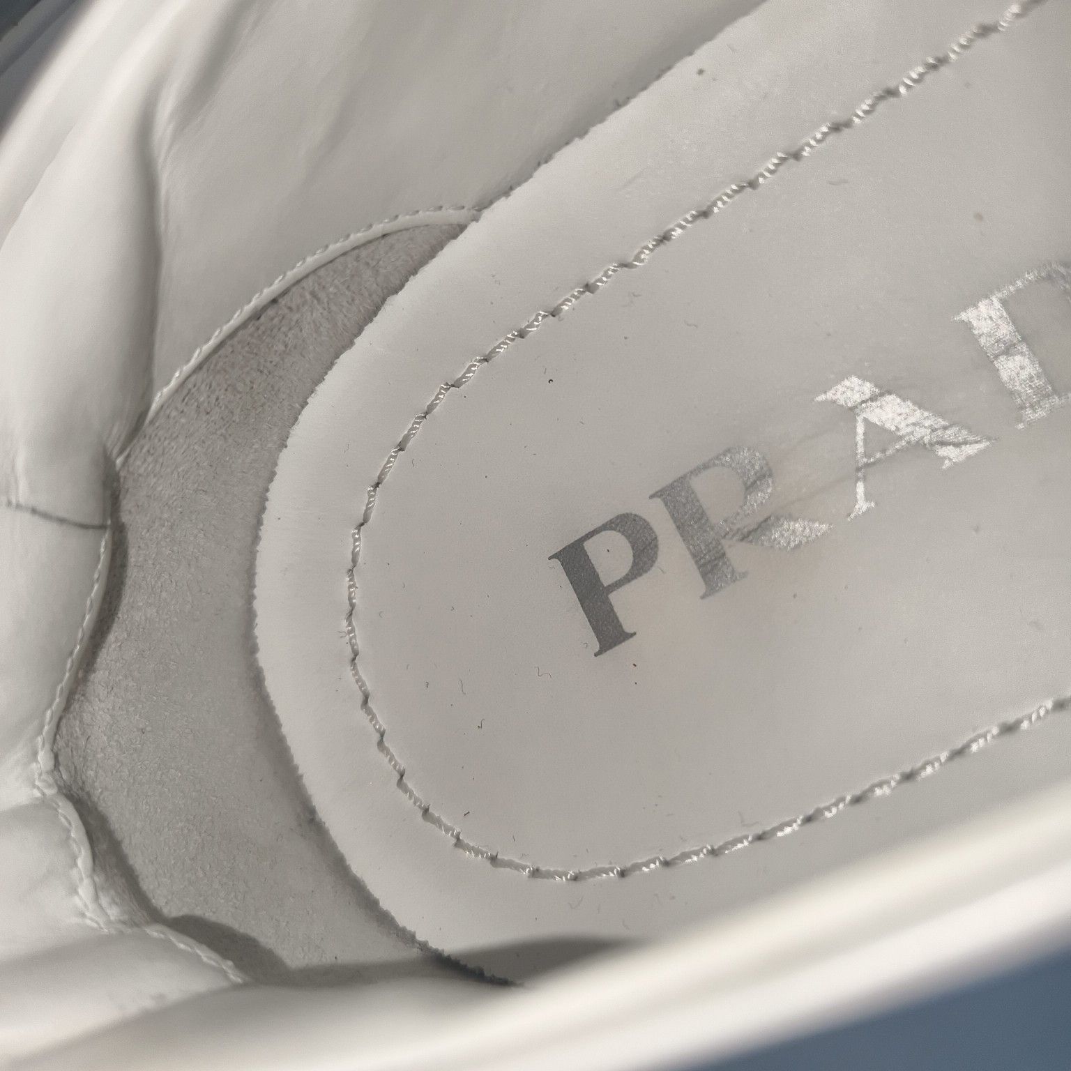 Prada Prada Monolith Logo Loafers Size 38 Size US 8 / IT 38 - 10 Thumbnail