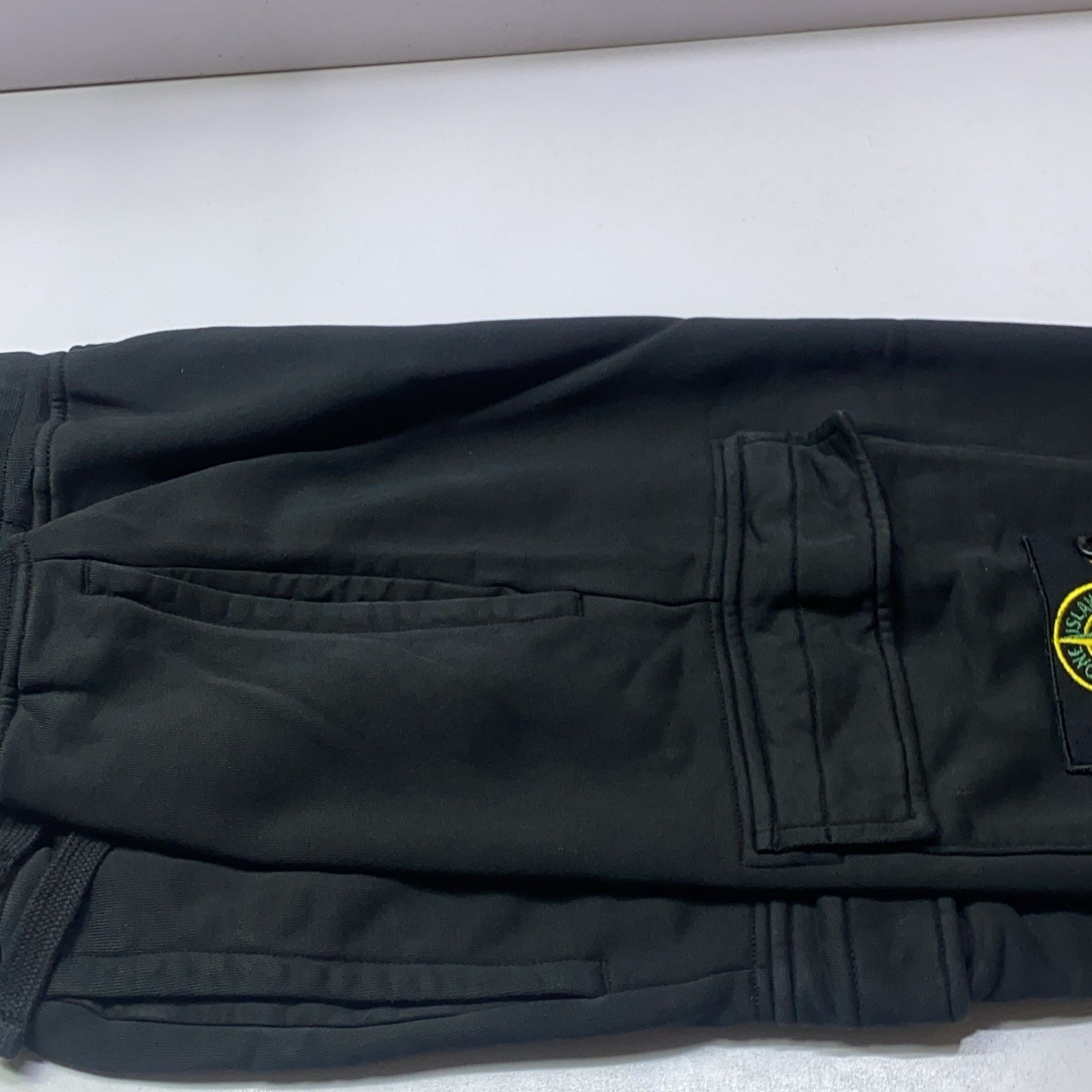 Stone Island Stone Island Logo Cargo Sweatpants Size S Size US 30 / EU 46 - 11 Thumbnail