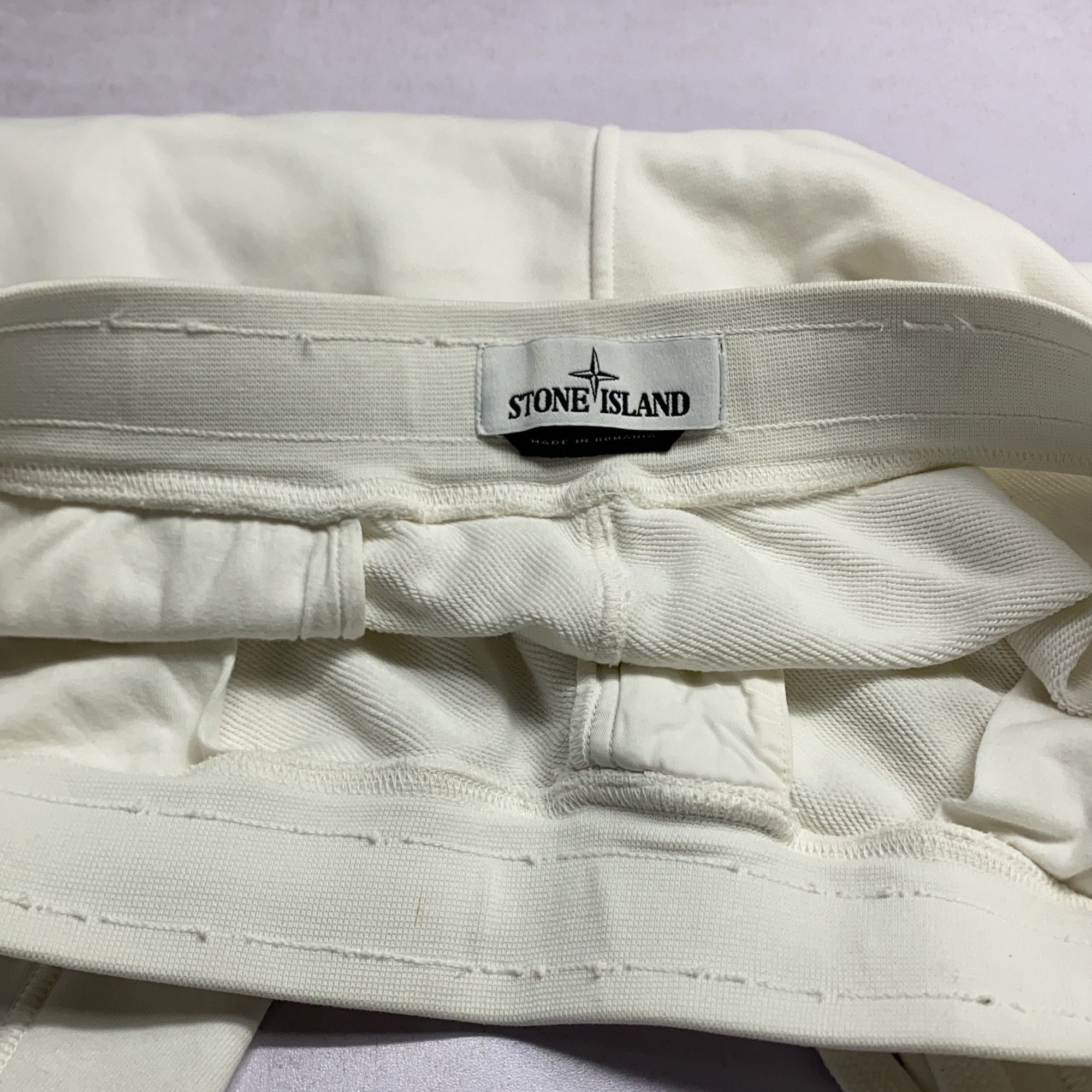 Stone Island Stone Island White Patch Logo Sweatpants Size L Size US 34 / EU 50 - 8 Thumbnail