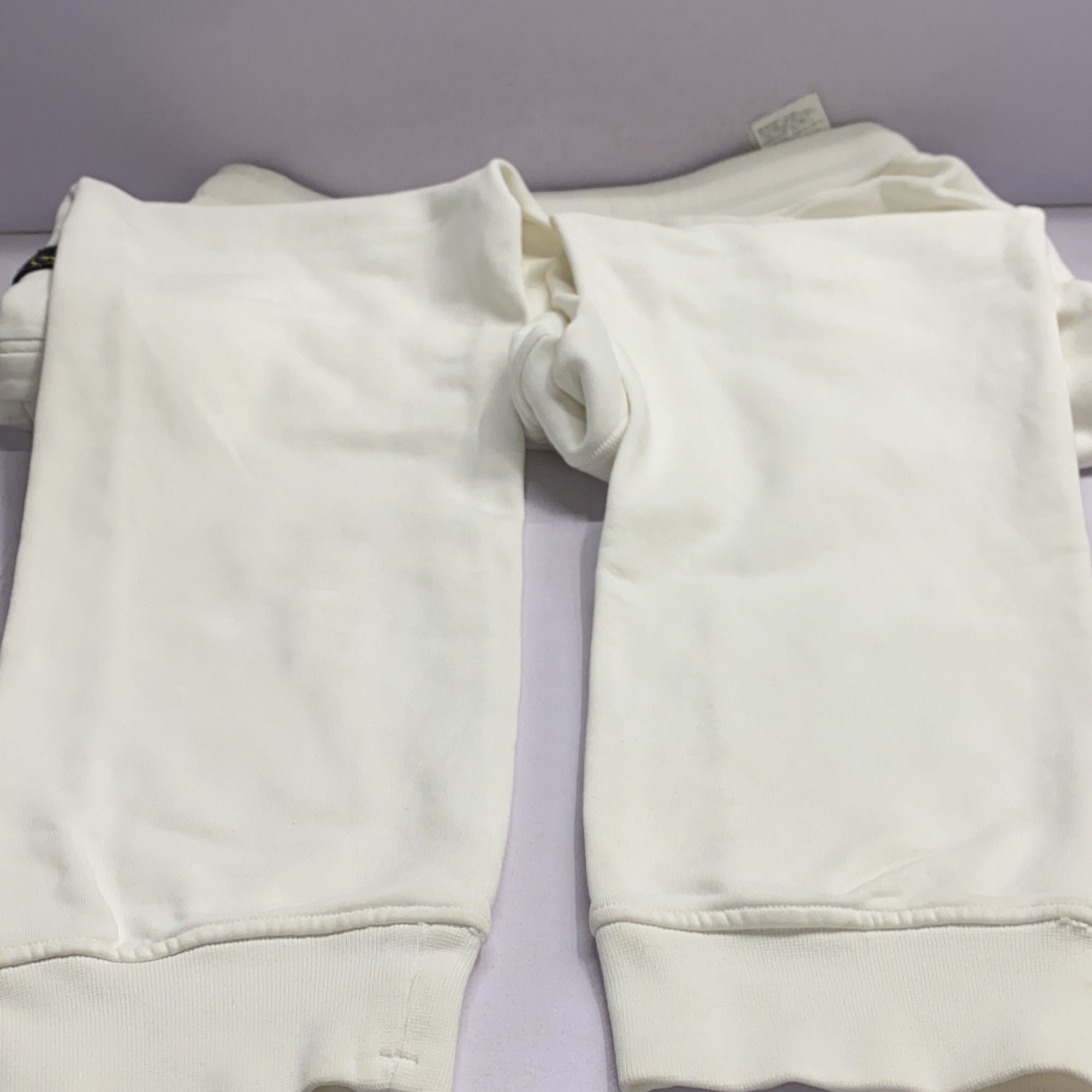 Stone Island Stone Island White Patch Logo Sweatpants Size L Size US 34 / EU 50 - 12 Thumbnail