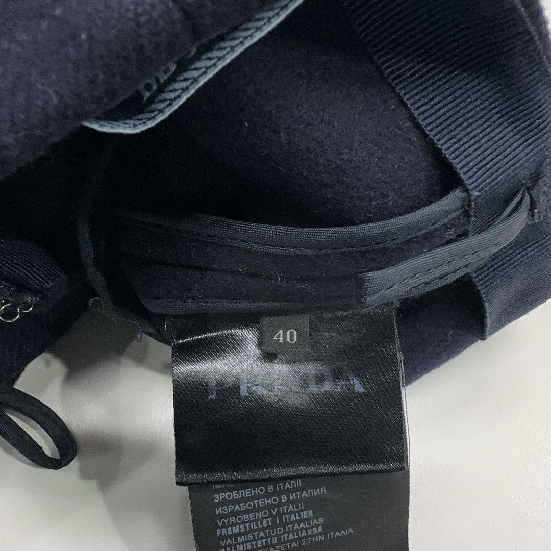 Prada Prada Navy Mini Skirt Size 40 Size 27" / US 4 / IT 40 - 4 Thumbnail