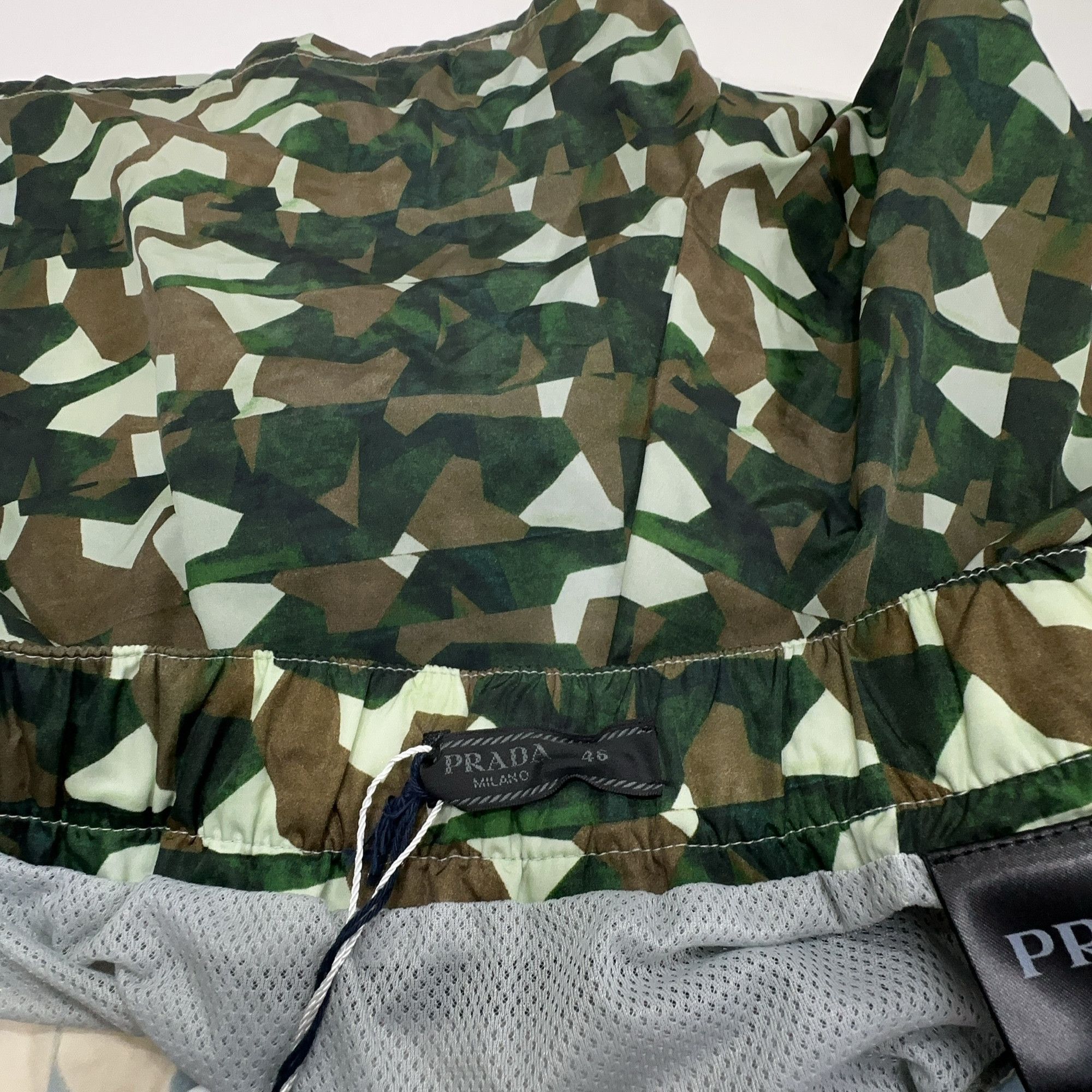 Prada Prada Camouflage Nylon Shorts Size 46 Size US 30 / EU 46 - 4 Thumbnail