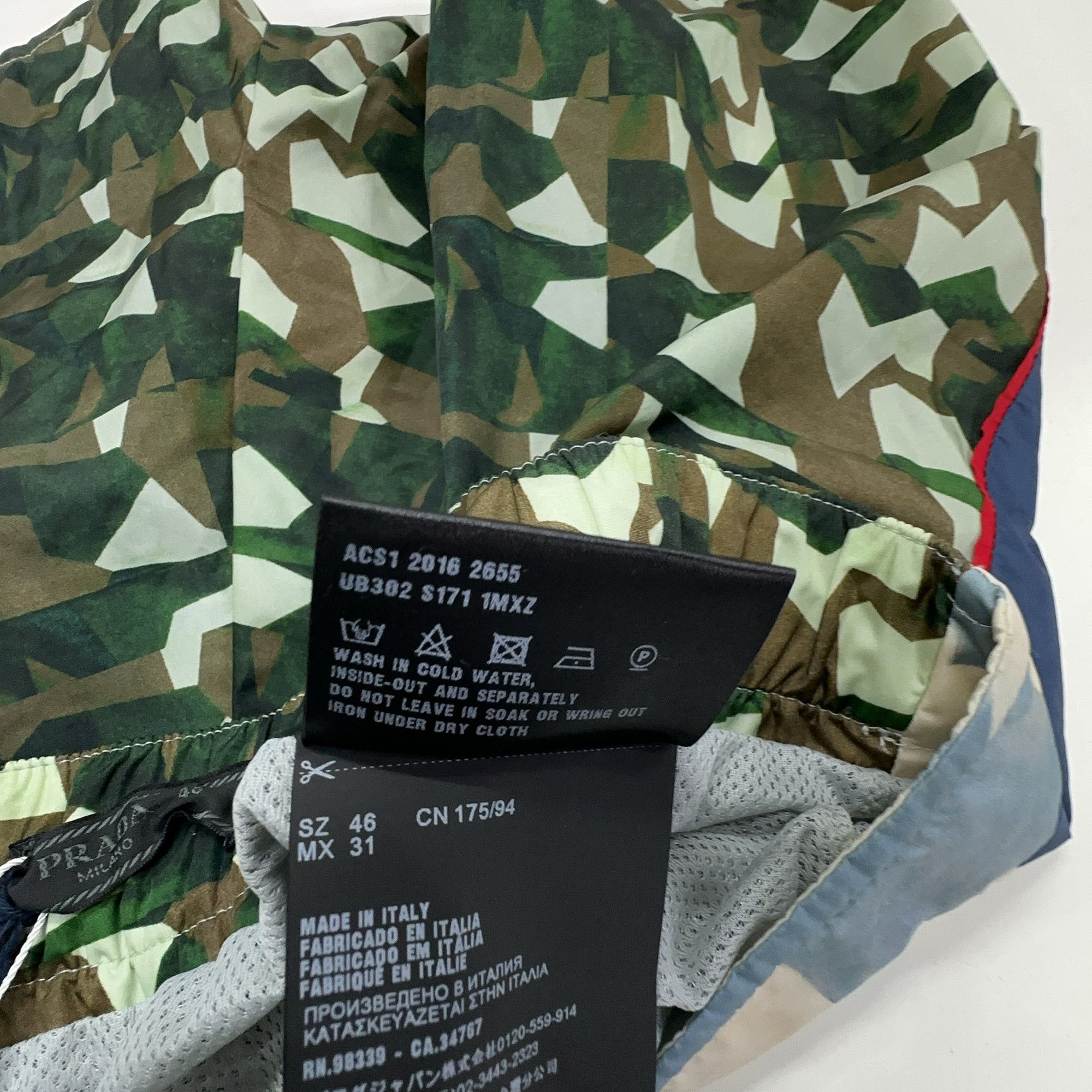 Prada Prada Camouflage Nylon Shorts Size 46 Size US 30 / EU 46 - 3 Thumbnail