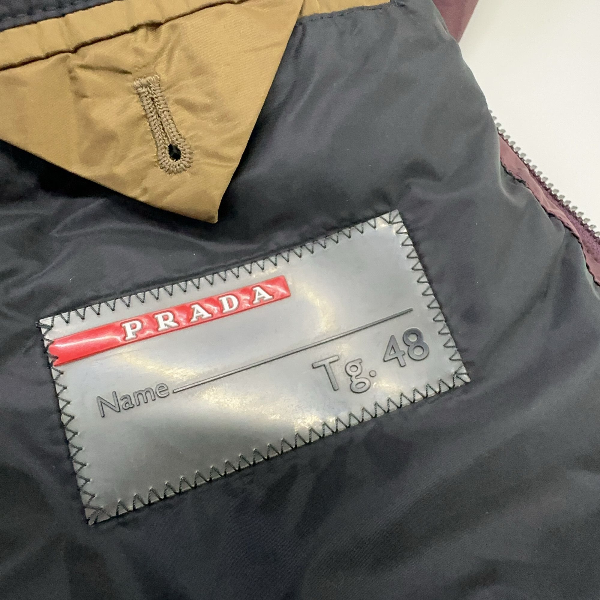 Prada Prada Logo Patch Hooded Jacket Size 48 Size US M / EU 48-50 / 2 - 5 Thumbnail