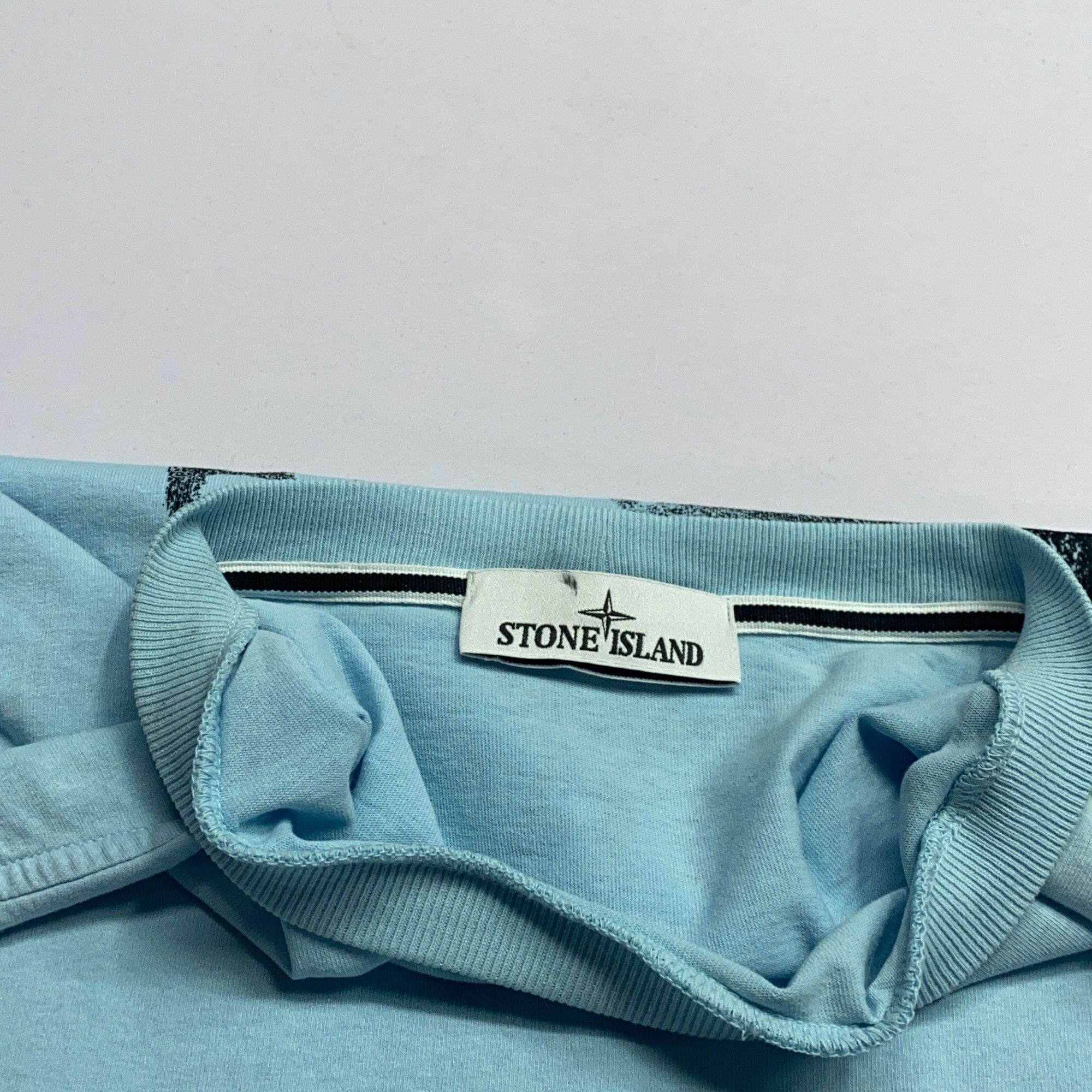Stone Island Stone Island Logo Print T-Shirt Blue XL Size US XL / EU 56 / 4 - 10 Thumbnail
