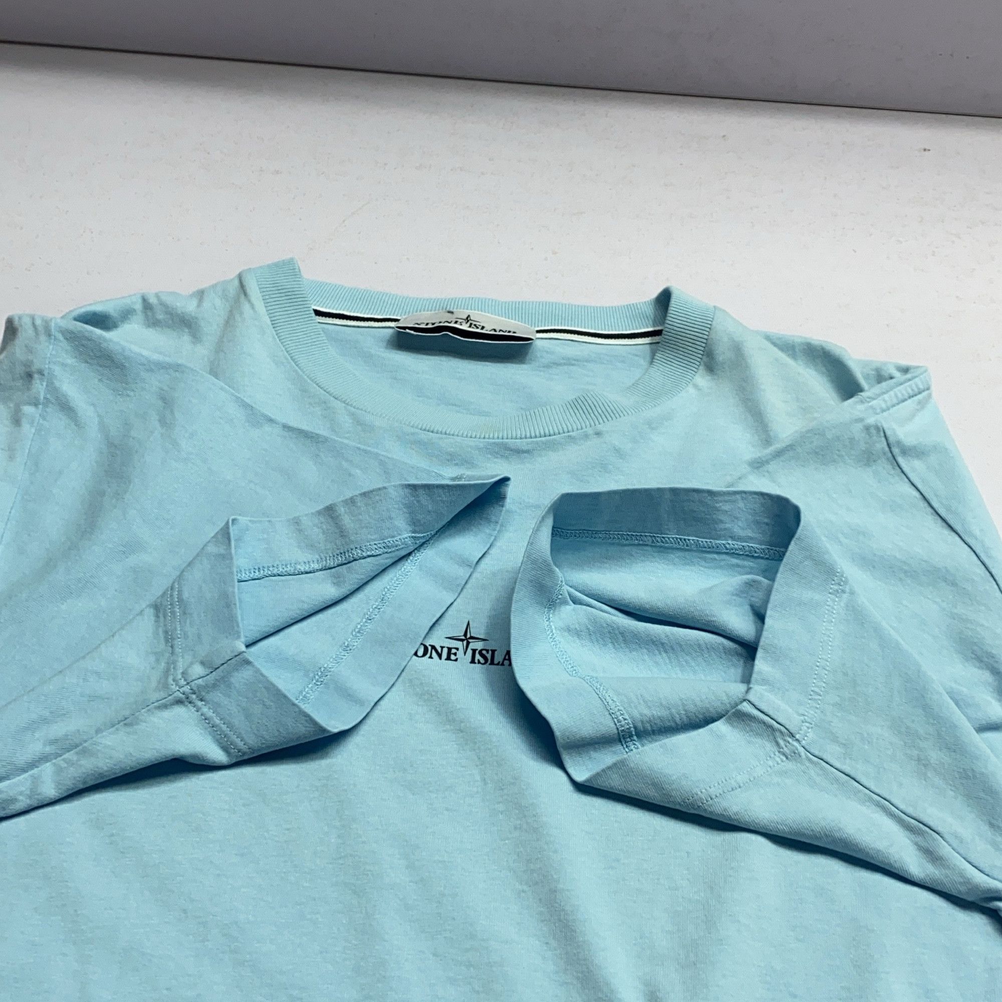 Stone Island Stone Island Logo Print T-Shirt Blue XL Size US XL / EU 56 / 4 - 13 Thumbnail