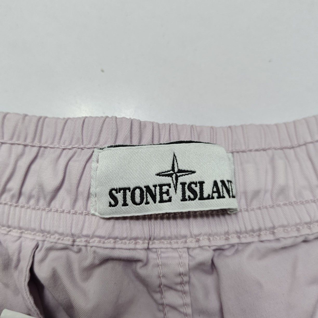 Stone Island Stone Island Pink Logo Badge Shorts Size 31 Size US 31 - 5 Thumbnail