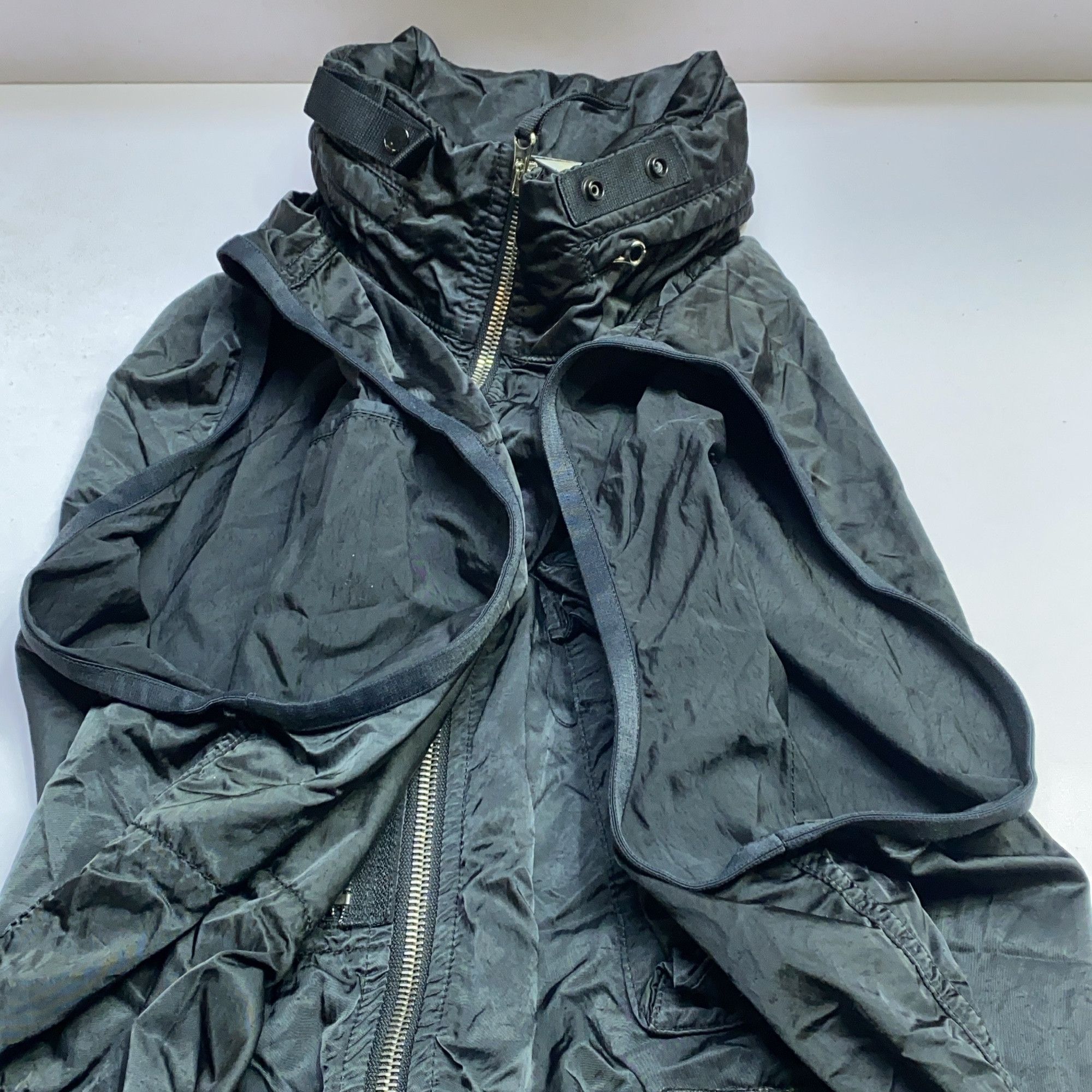 Stone Island Stone Island Multi Pocket Vest Size M Size US M / EU 48-50 / 2 - 9 Thumbnail