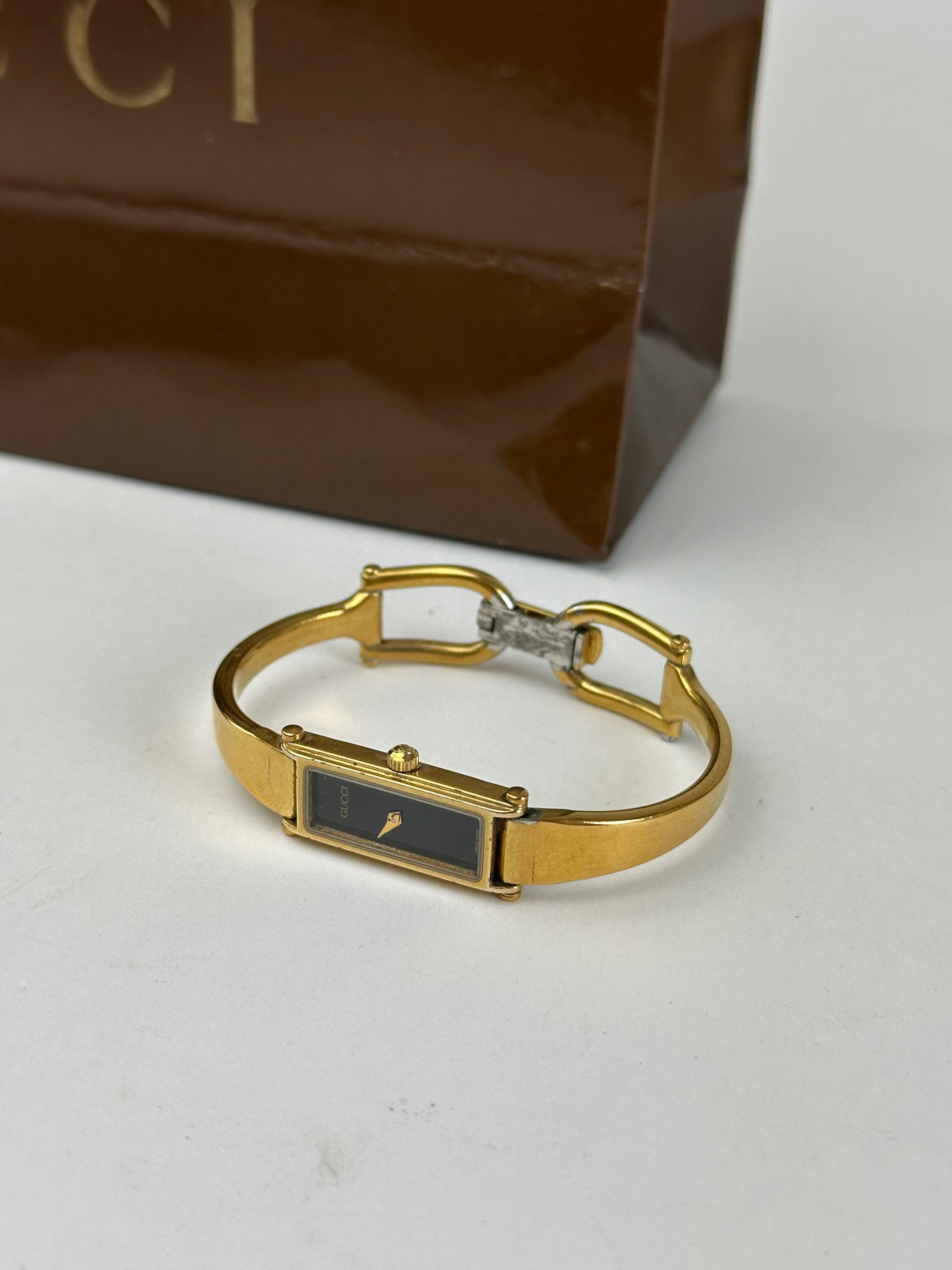 Gucci Vintage Gold-Tone Bangle Ladies Watch Model 1500L Size ONE SIZE - 7 Thumbnail