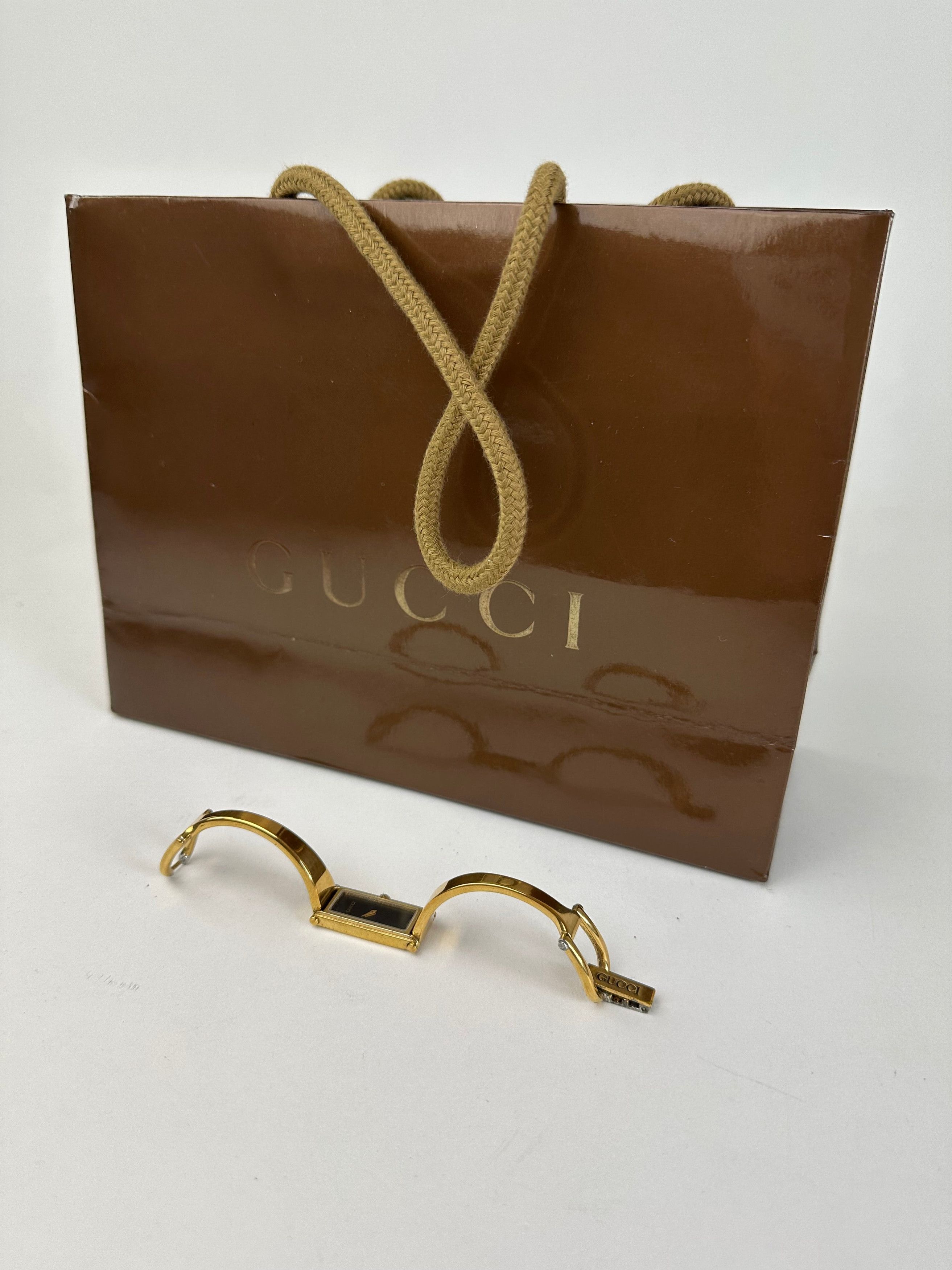 Gucci Vintage Gold-Tone Bangle Ladies Watch Model 1500L Size ONE SIZE - 11 Thumbnail