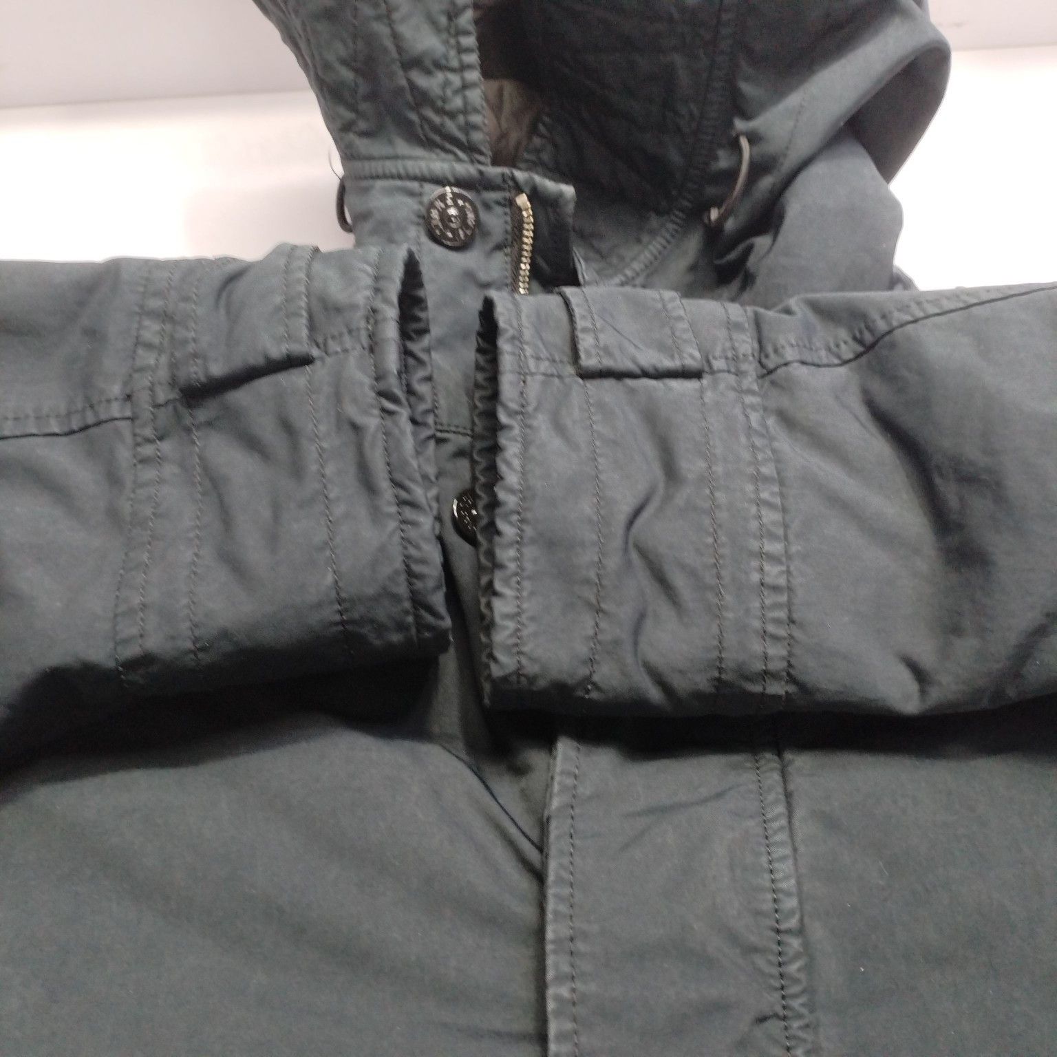 Stone Island Stone Island Logo Patch Hooded Jacket Navy Size L Size US L / EU 52-54 / 3 - 13 Thumbnail