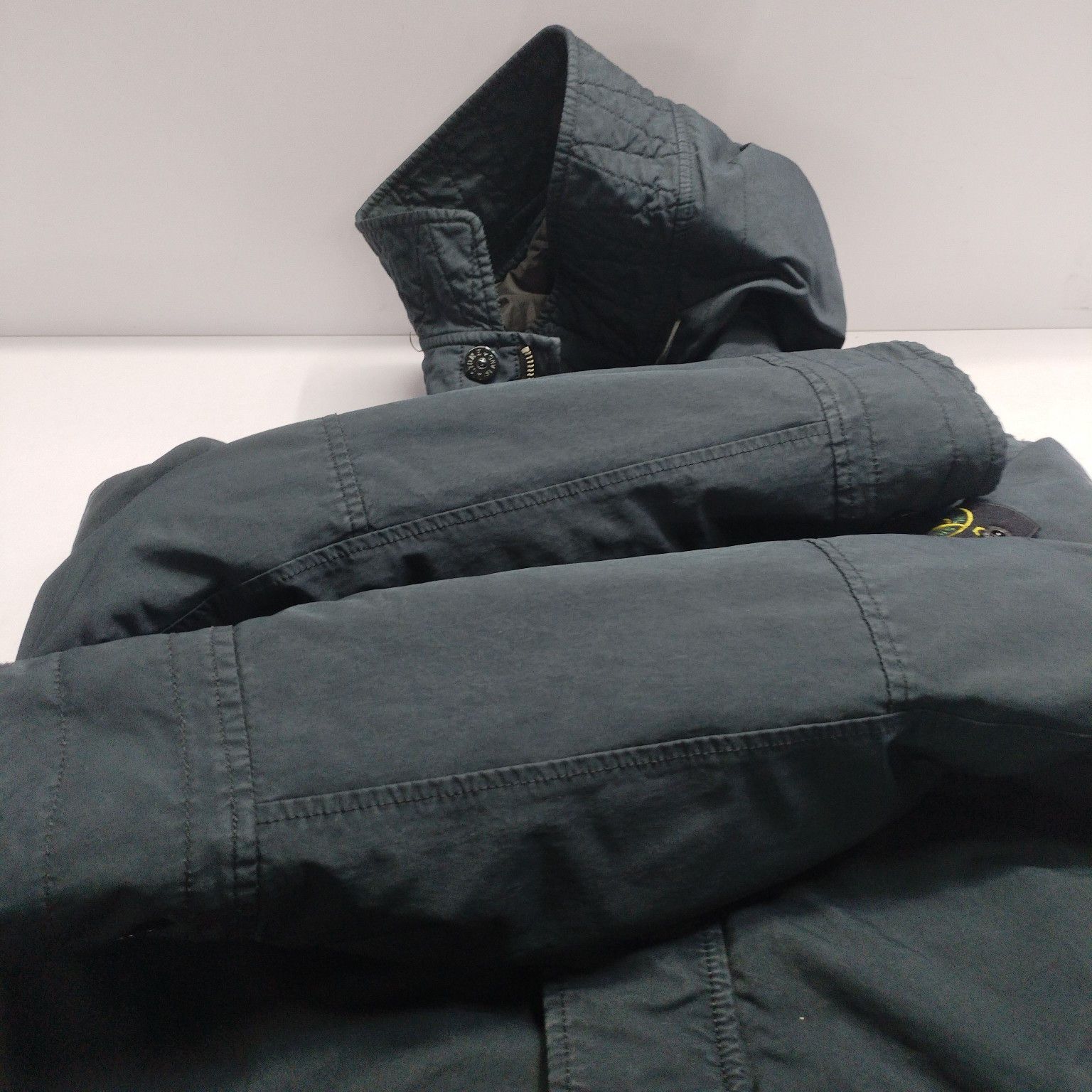 Stone Island Stone Island Logo Patch Hooded Jacket Navy Size L Size US L / EU 52-54 / 3 - 15 Thumbnail