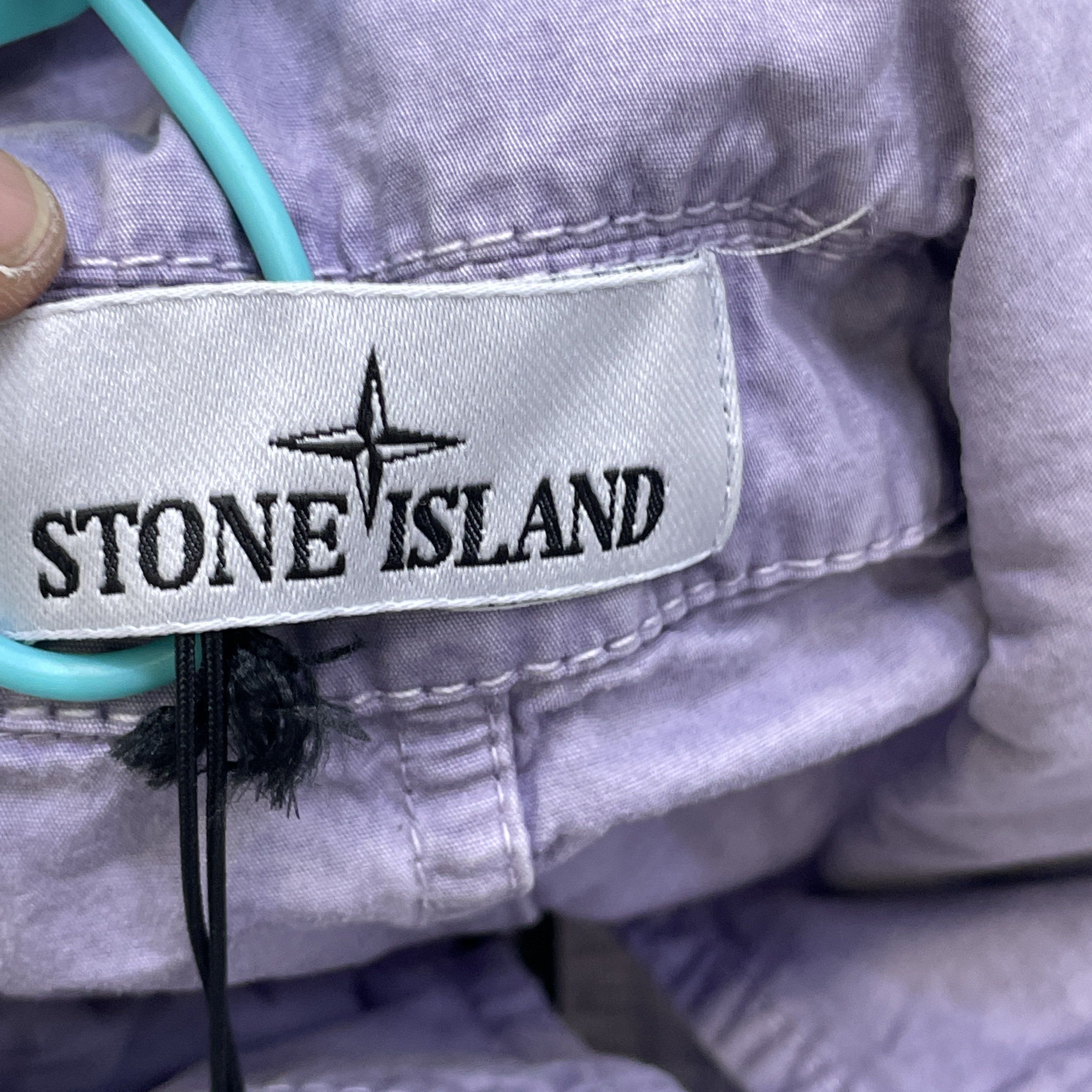 Stone Island Stone Island Logo Patch Overshirt Size M Size US M / EU 48-50 / 2 - 3 Thumbnail