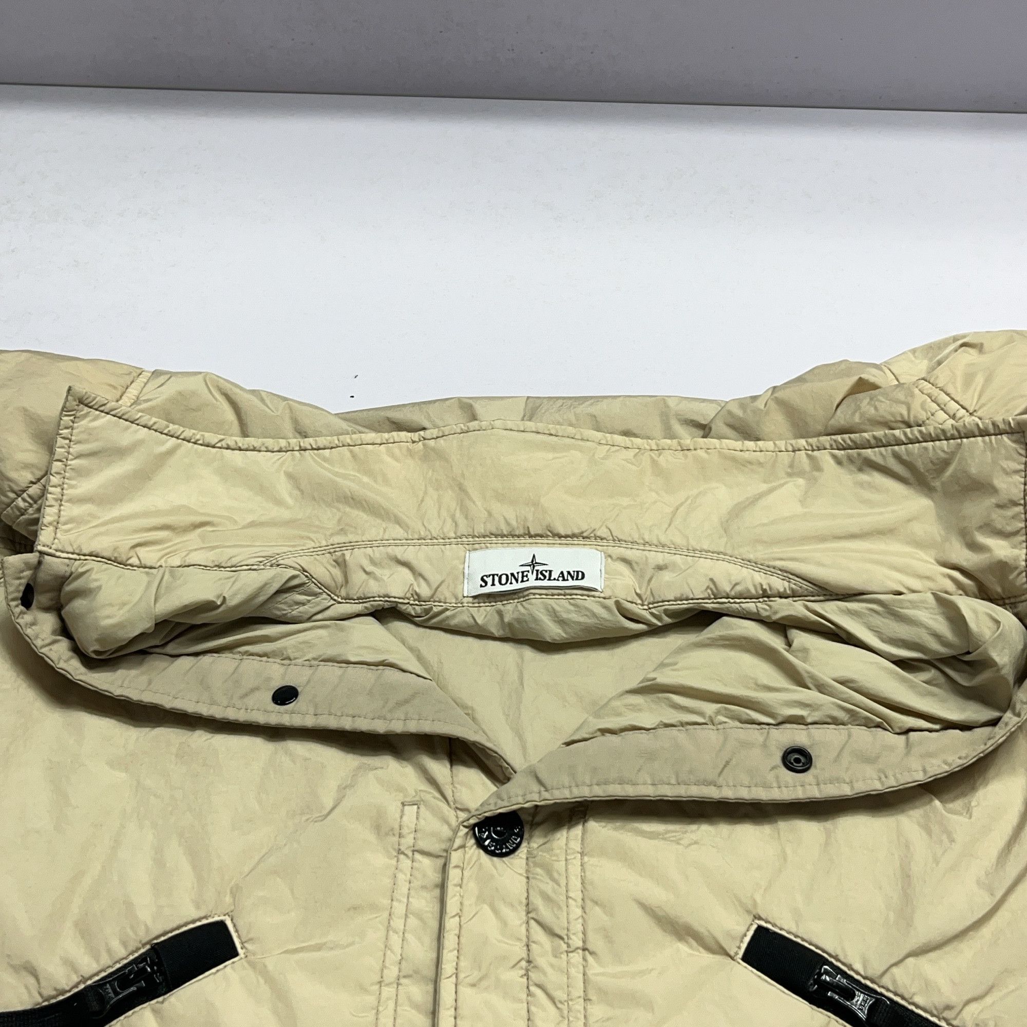 Stone Island Stone Island Logo Patch Light Jacket Size S Size US S / EU 44-46 / 1 - 7 Thumbnail