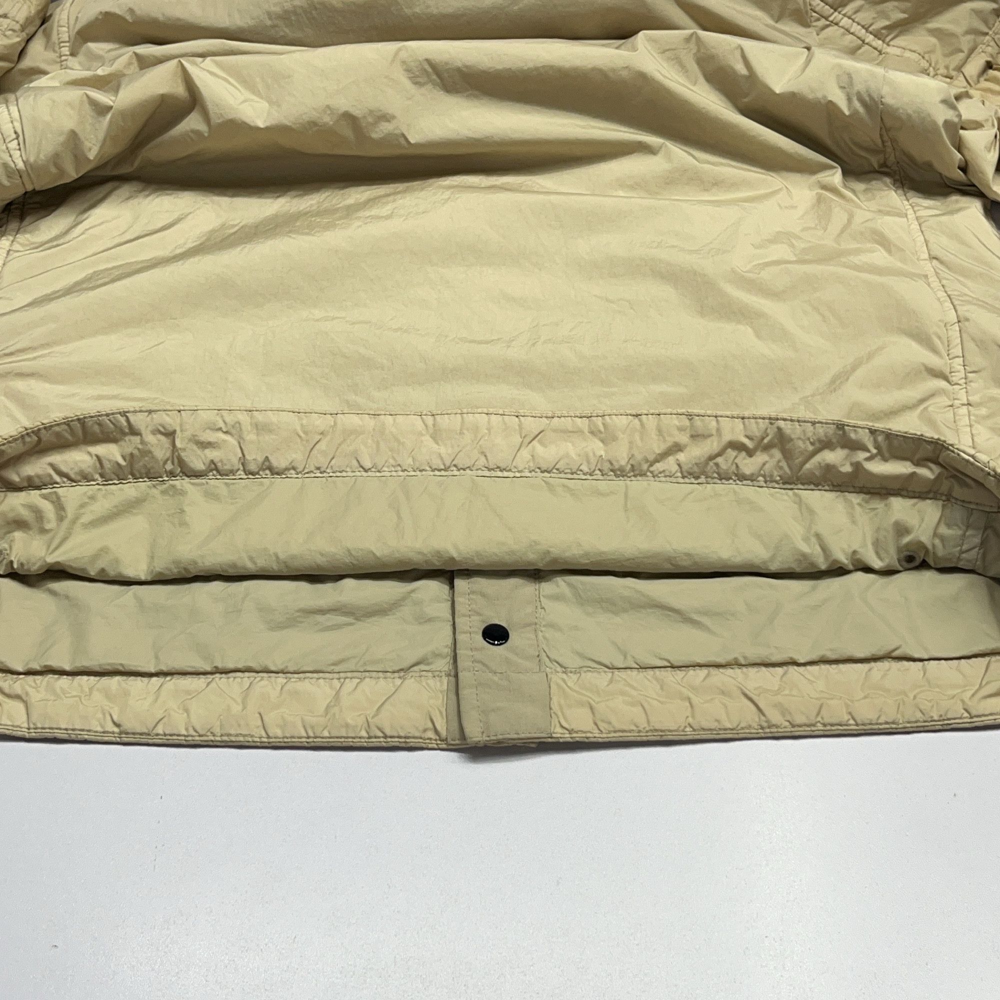 Stone Island Stone Island Logo Patch Light Jacket Size S Size US S / EU 44-46 / 1 - 10 Thumbnail