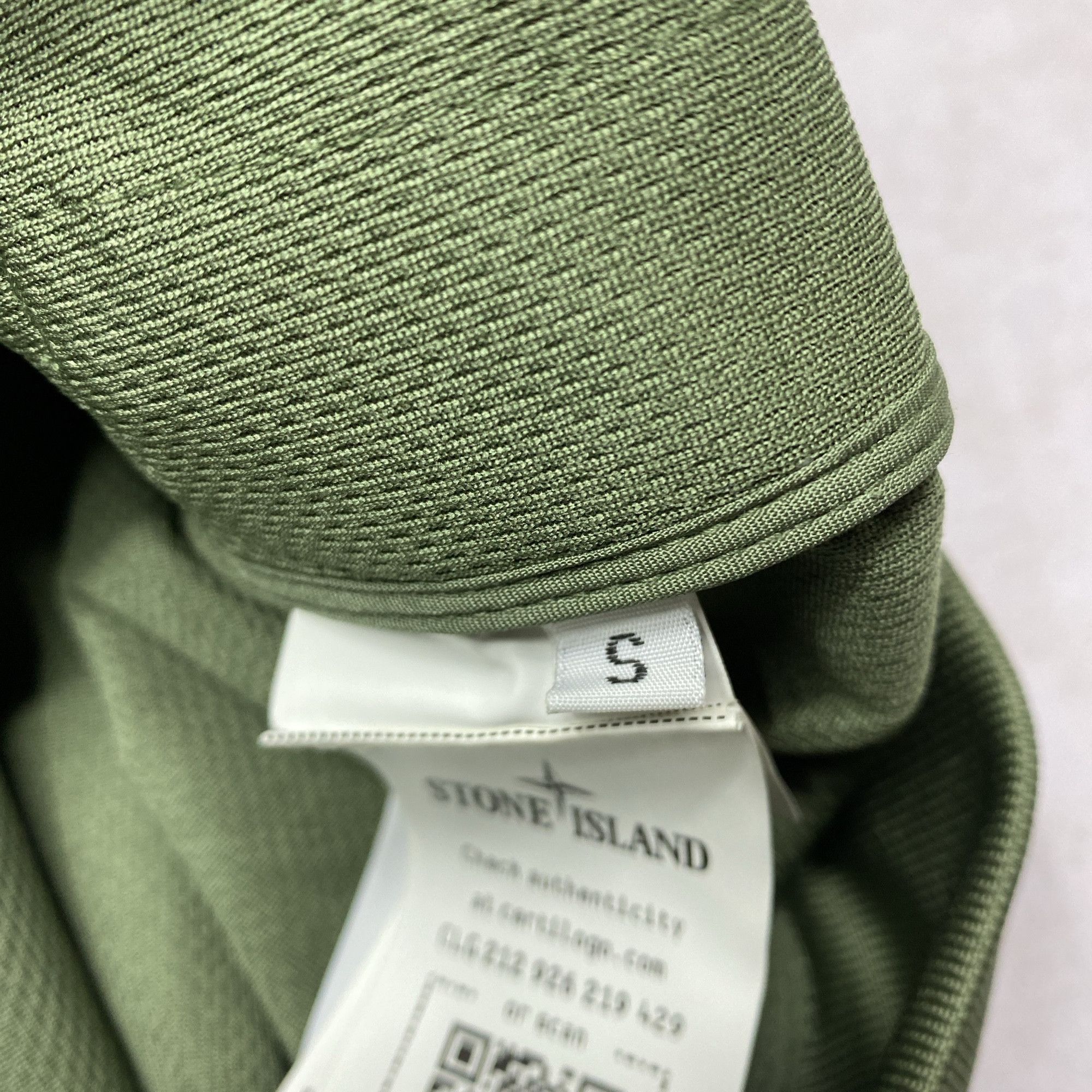 Stone Island Stone Island Light Soft Shell Hooded Jacket Size S Size US S / EU 44-46 / 1 - 9 Thumbnail
