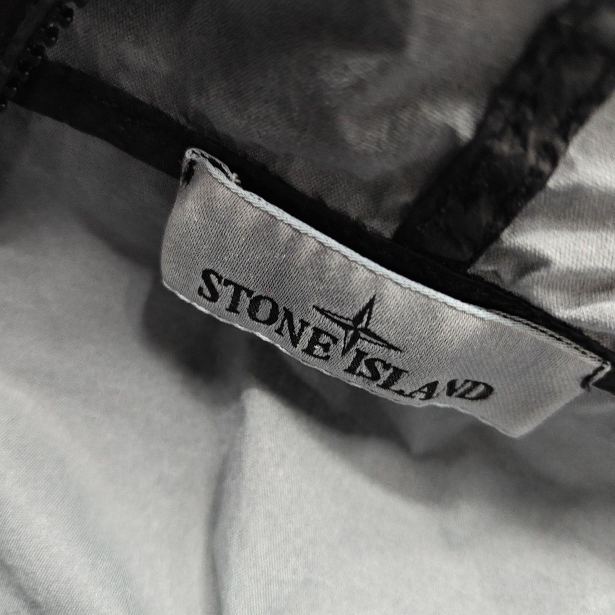 Stone Island Stone Island Metal Nylon Hooded Light Jacket Size XL Size US XL / EU 56 / 4 - 6 Thumbnail