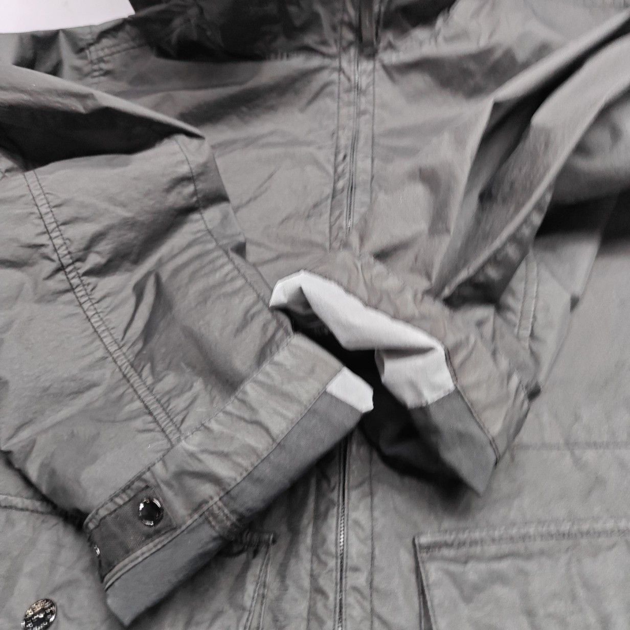 Stone Island Stone Island Metal Nylon Hooded Light Jacket Size XL Size US XL / EU 56 / 4 - 15 Thumbnail