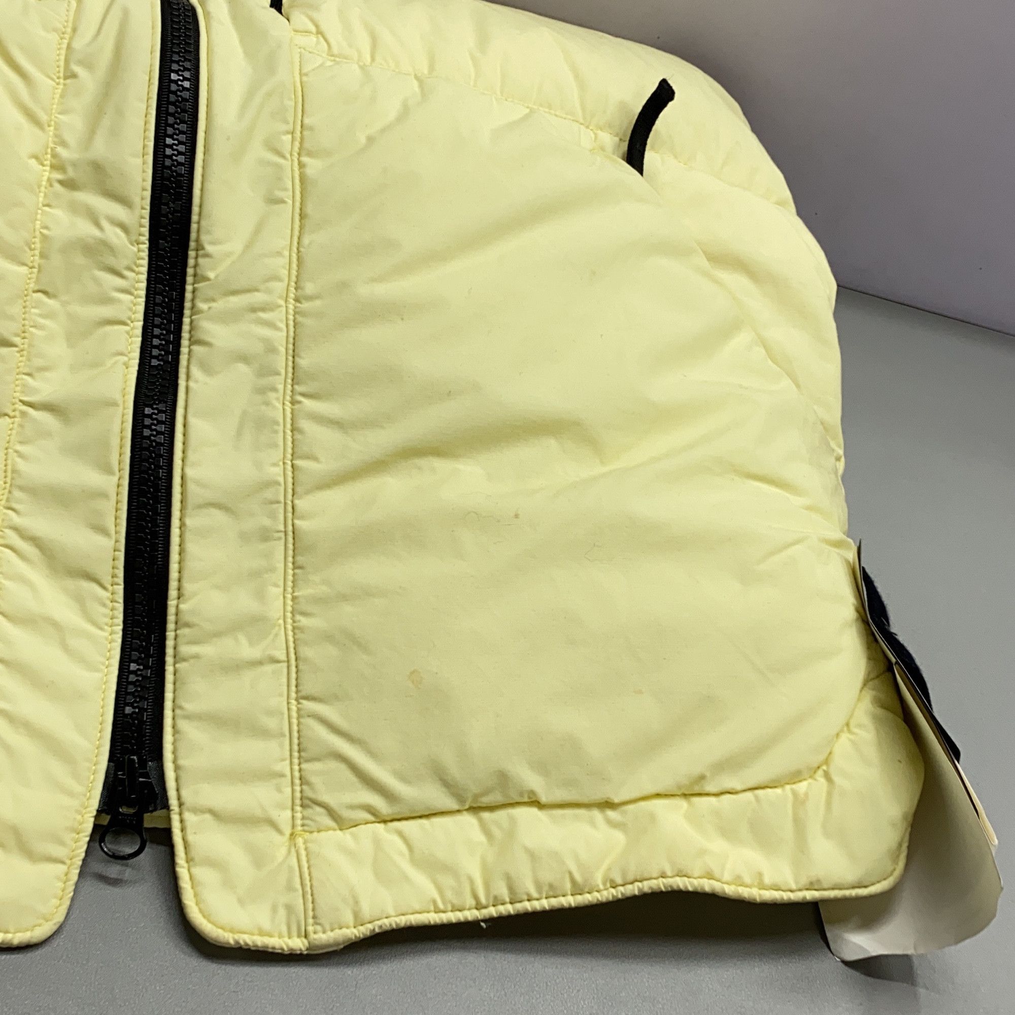 Stone Island Stone Island Yellow Puffer Vest Size L Size US L / EU 52-54 / 3 - 16 Thumbnail