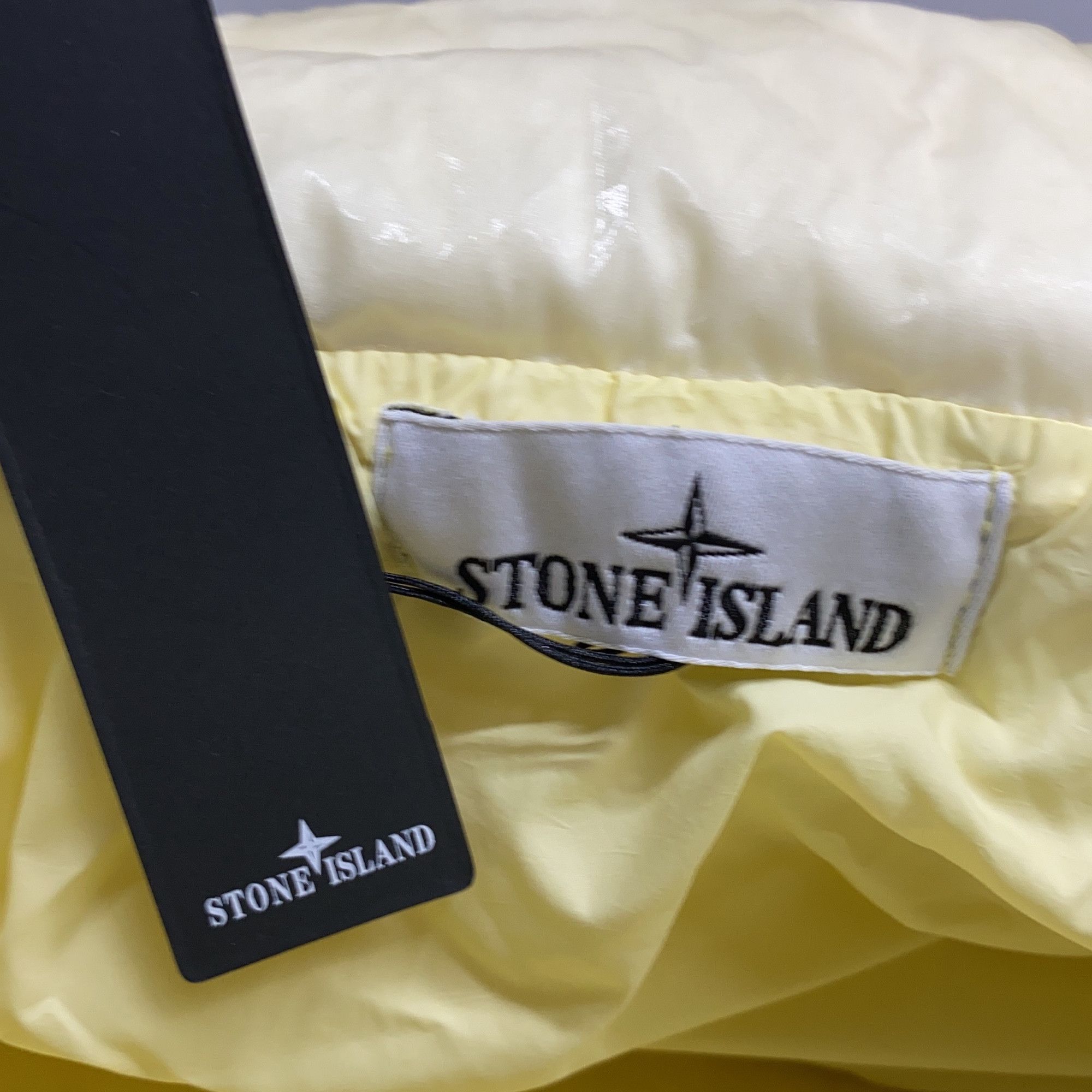 Stone Island Stone Island Yellow Puffer Vest Size L Size US L / EU 52-54 / 3 - 3 Thumbnail