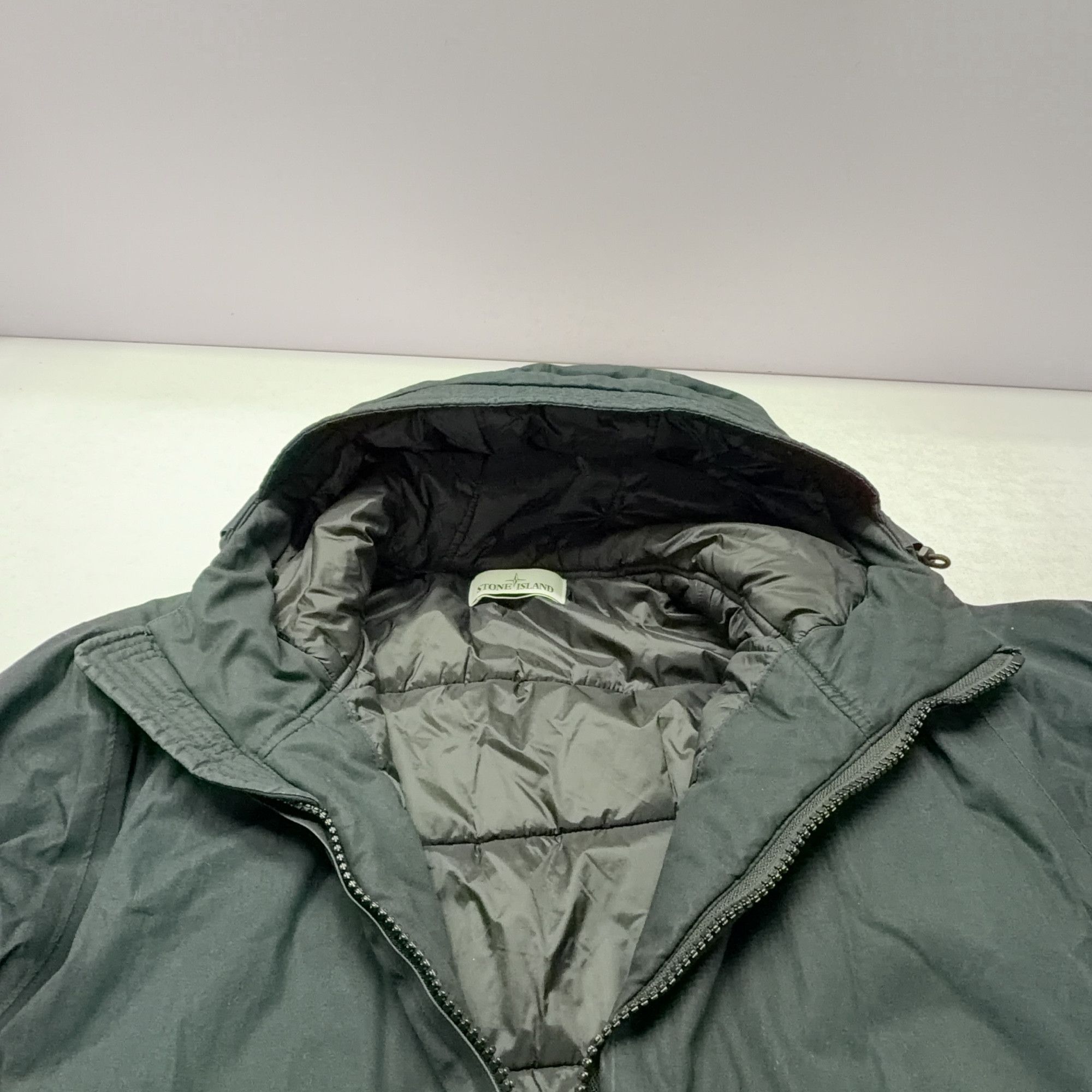 Stone Island Stone Island Hooded Padded Jacket Black Size L Size US L / EU 52-54 / 3 - 10 Thumbnail
