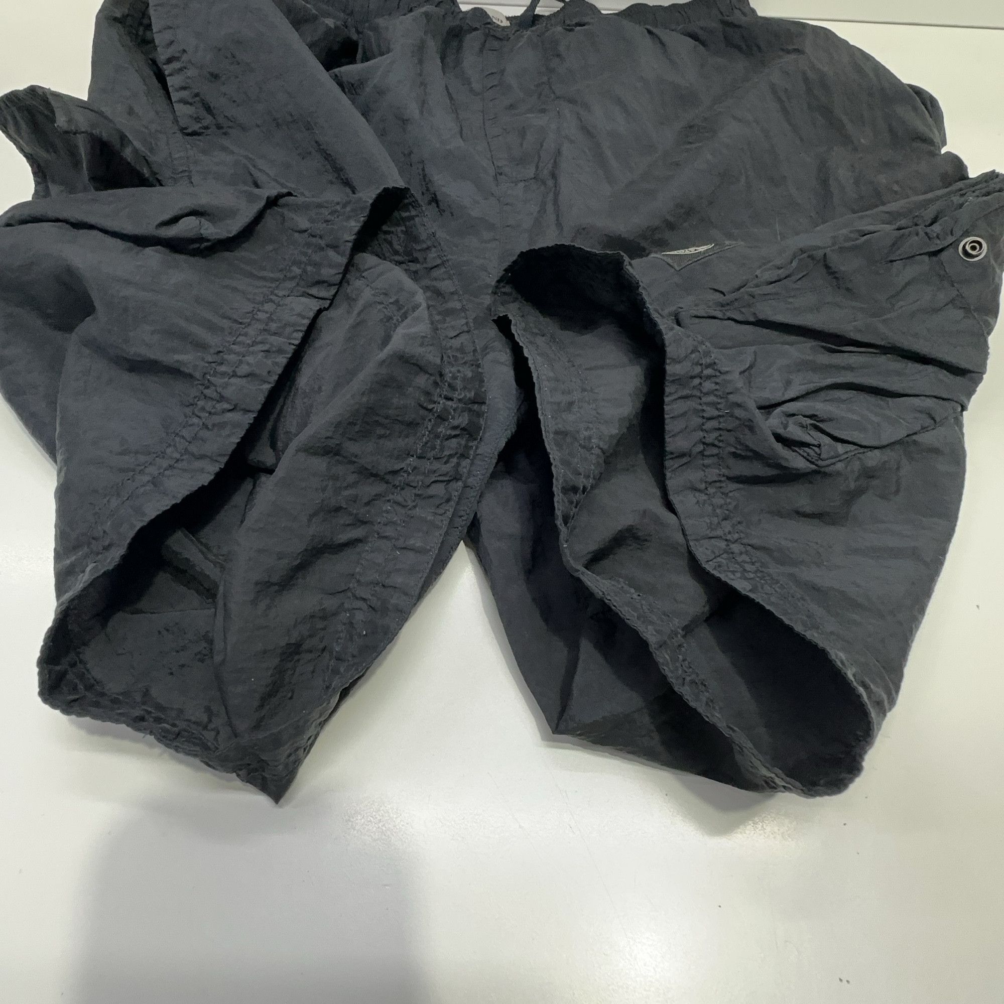 Stone Island Stone Island Logo Patch Shorts US 32 Size US 32 / EU 48 - 8 Thumbnail