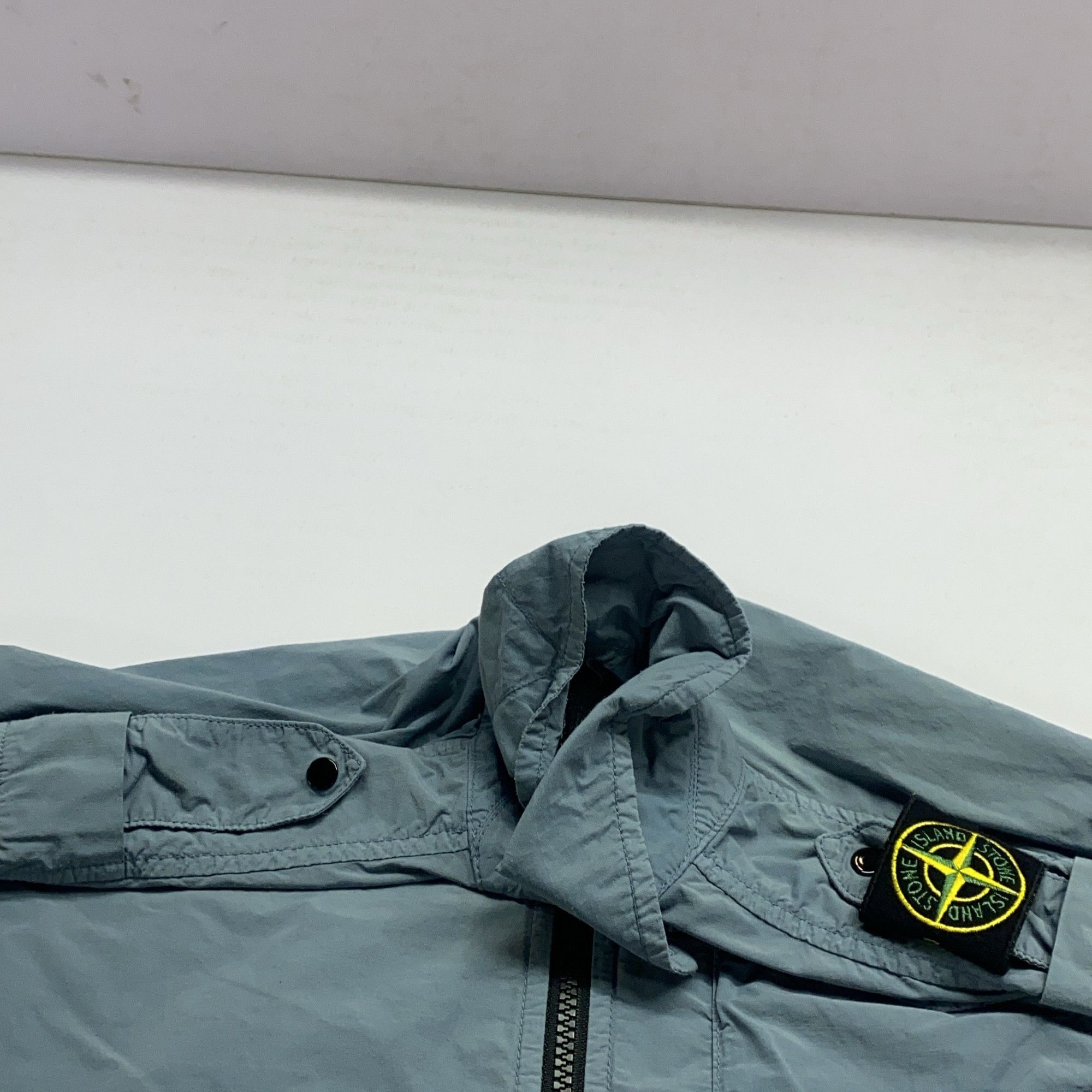 Stone Island Stone Island Logo Patch Light Jacket Size L Size US L / EU 52-54 / 3 - 9 Thumbnail