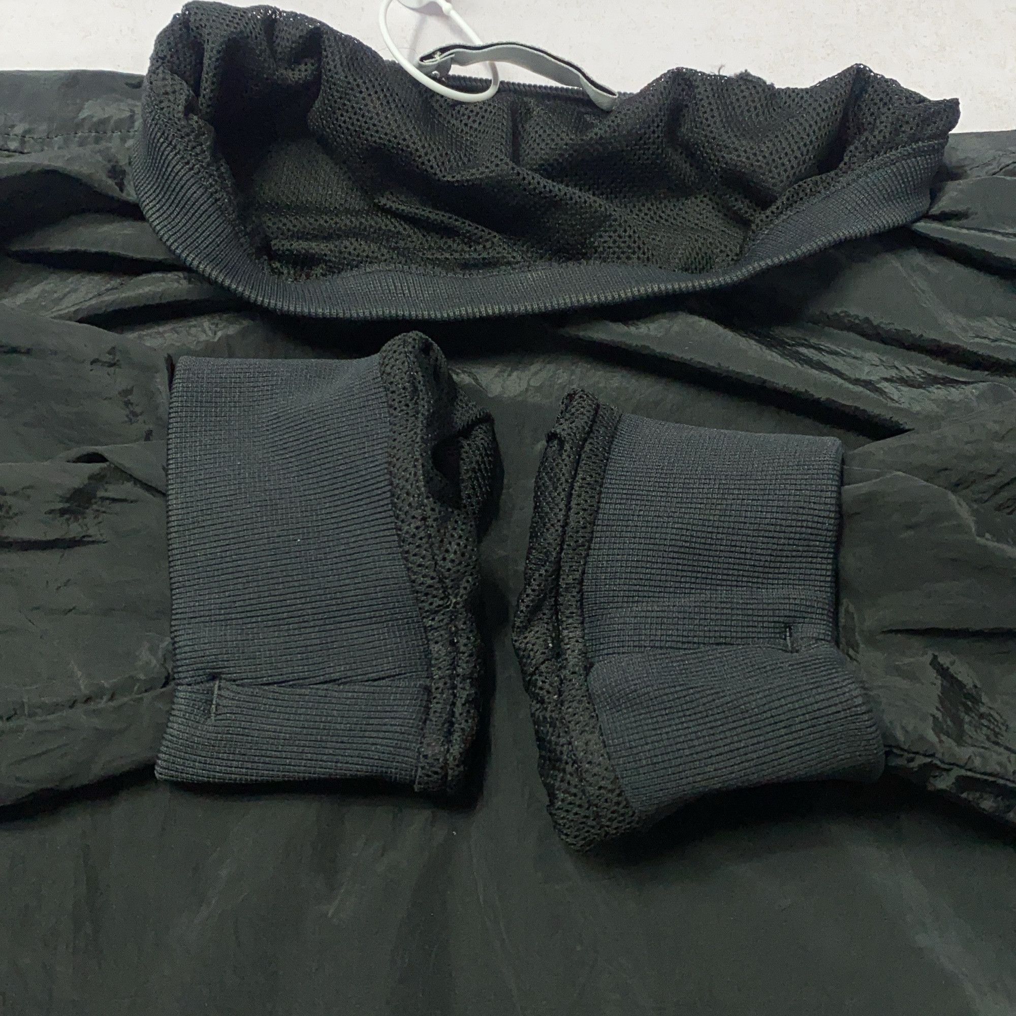 Stone Island STONE ISLAND Nylon Pullover Size L Size US L / EU 52-54 / 3 - 10 Thumbnail