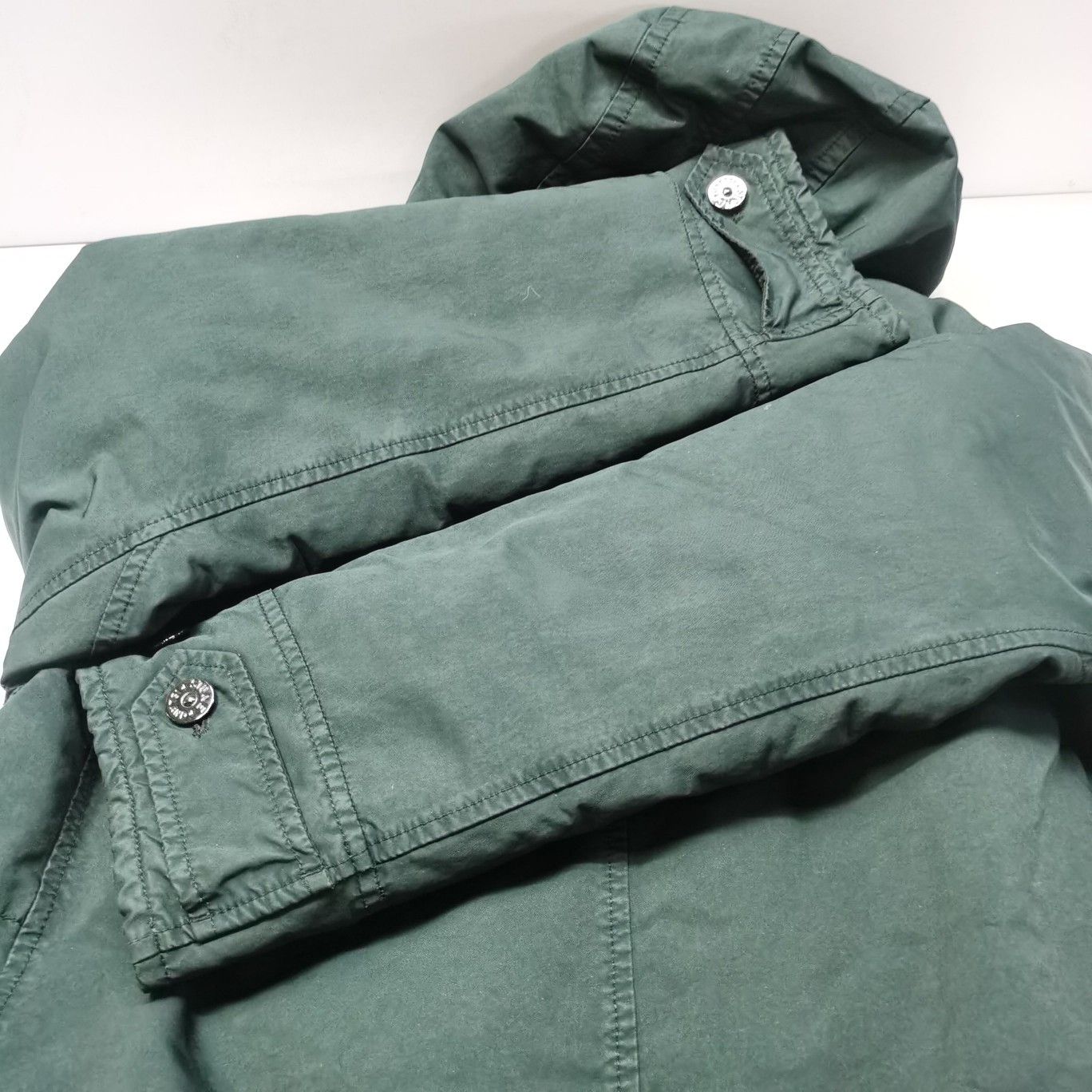 Stone Island Stone Island Down Hooded Jacket Navy Size M Size US M / EU 48-50 / 2 - 15 Thumbnail
