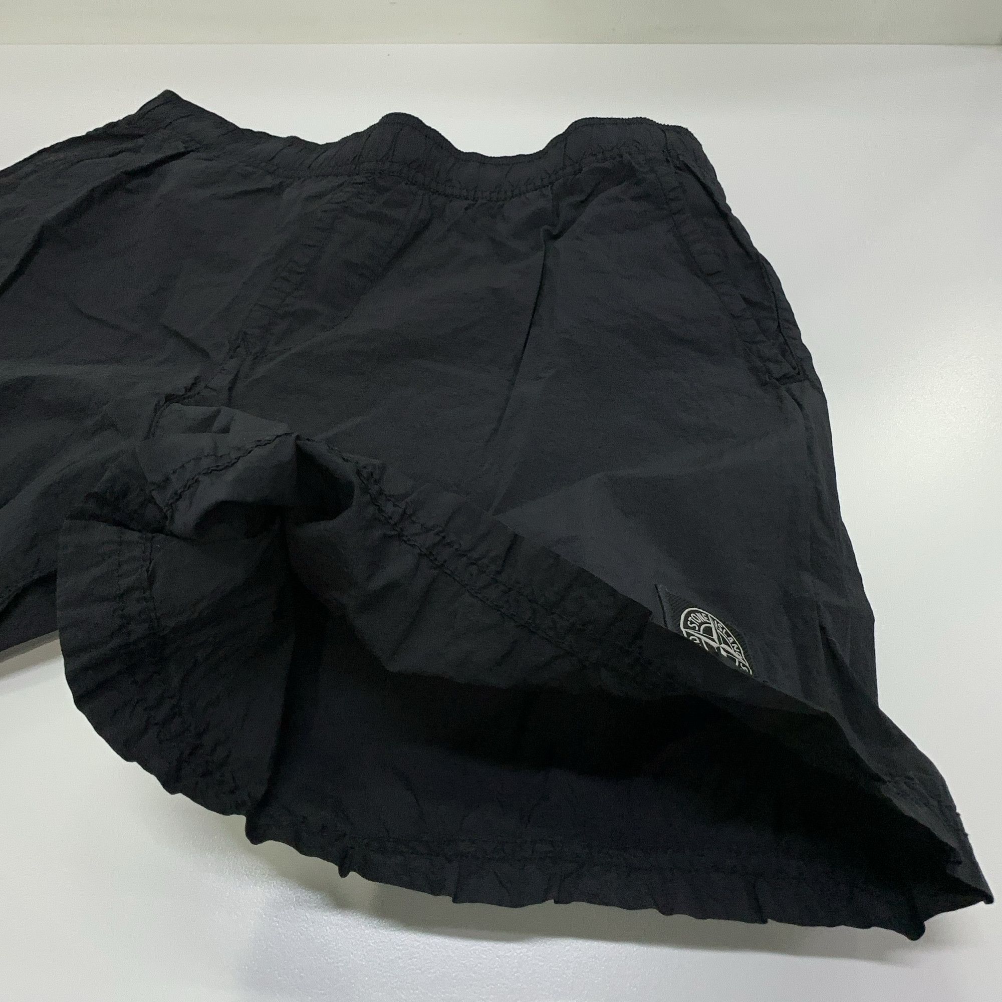 Stone Island STONE ISLAND Nylon Shorts Size L Size US 34 / EU 50 - 9 Thumbnail