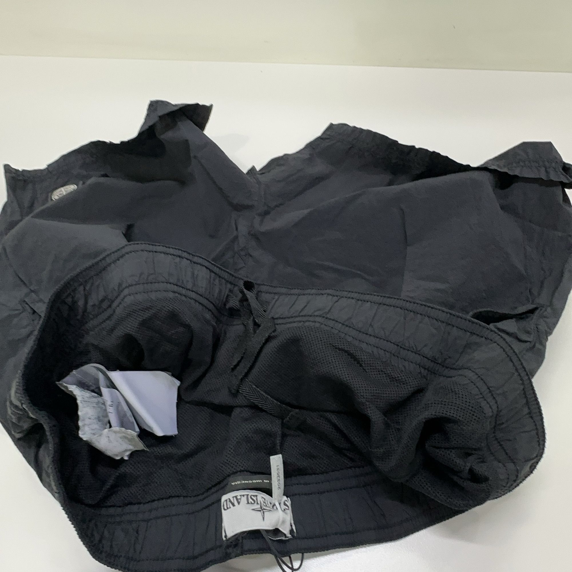 Stone Island STONE ISLAND Nylon Shorts Size L Size US 34 / EU 50 - 11 Thumbnail