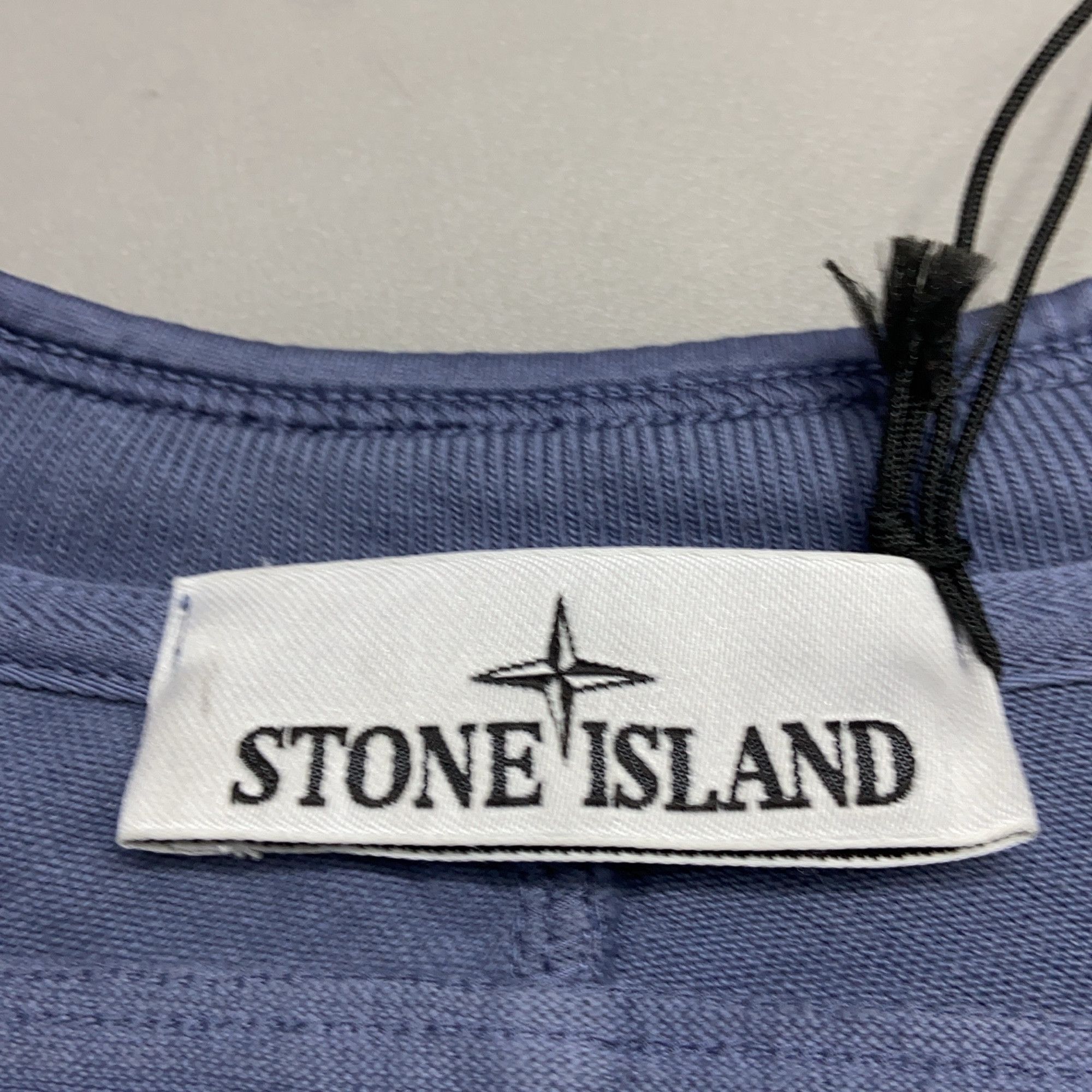 Stone Island Stone Island Embroidered Logo T-Shirt Size L Size US L / EU 52-54 / 3 - 3 Thumbnail