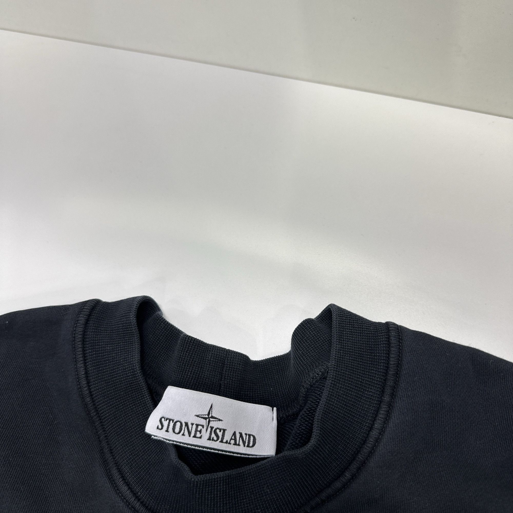 Stone Island Stone Island Embroidered Logo Sweatshirt Black Size M Size US M / EU 48-50 / 2 - 3 Thumbnail