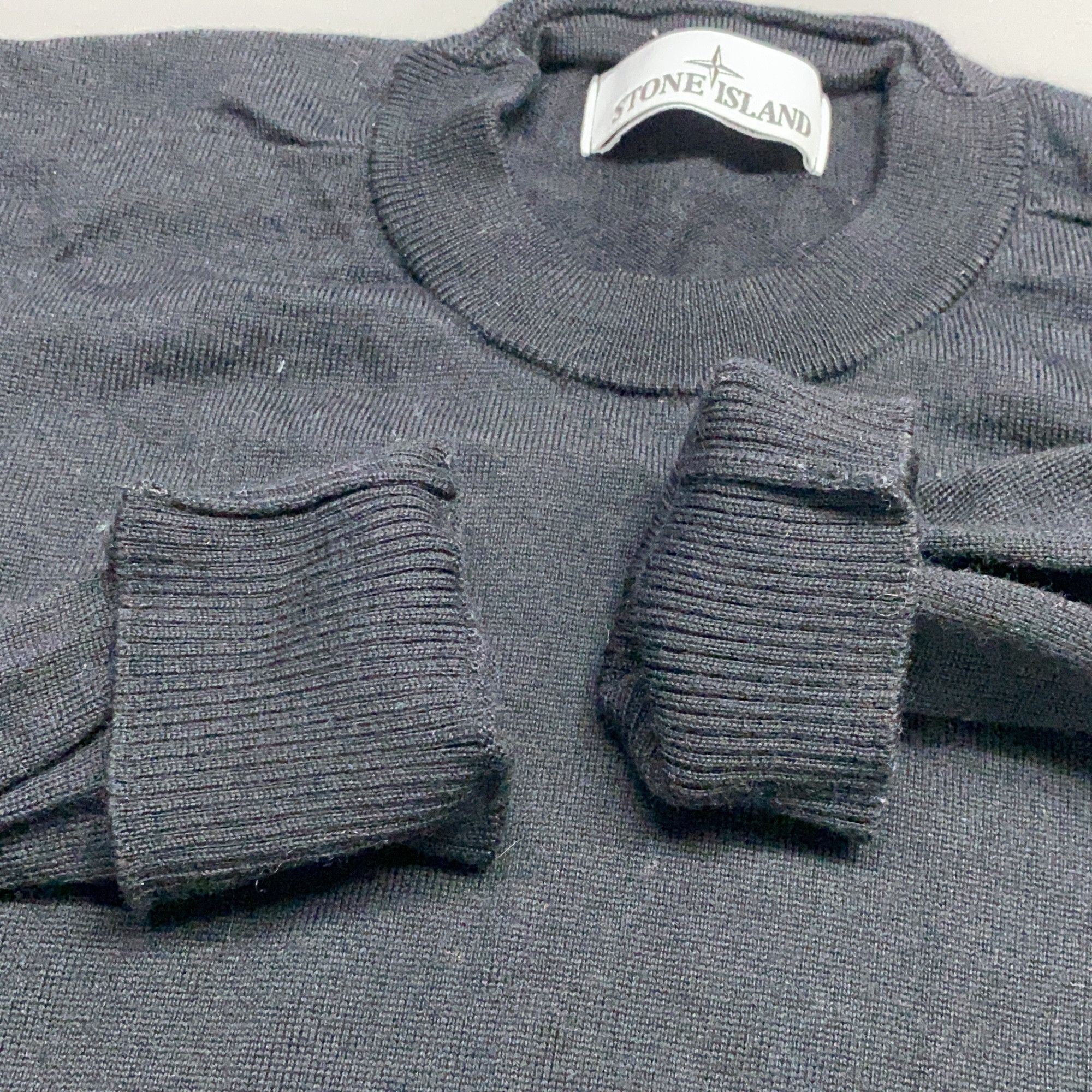Stone Island Stone Island Compass Patch Sweater Size M Size US M / EU 48-50 / 2 - 11 Thumbnail
