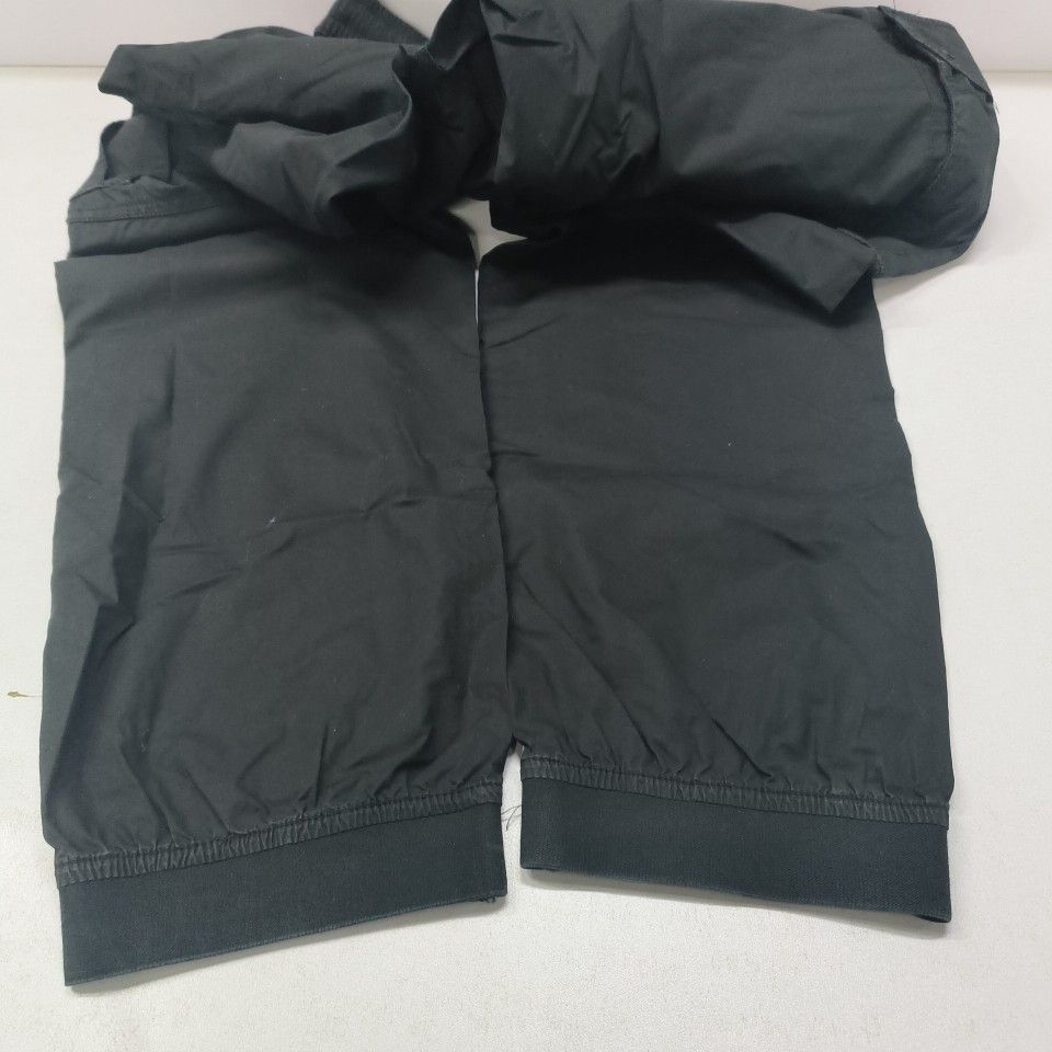 Stone Island Stone Island Compass Patch Cargo Pants Size 33 Size US 33 - 12 Thumbnail