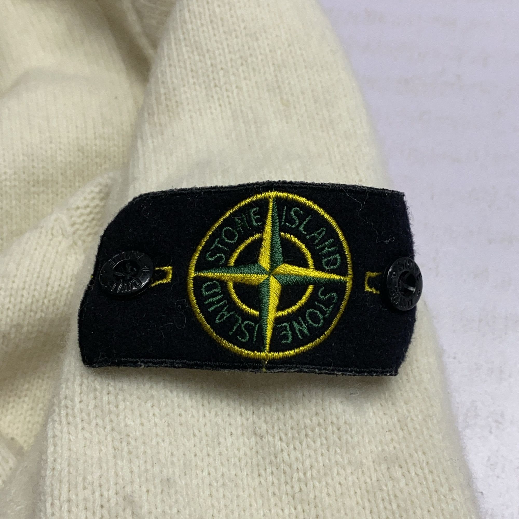 Stone Island Stone Island Wool Blend Logo Patch Cardigan Size M Size US M / EU 48-50 / 2 - 4 Thumbnail