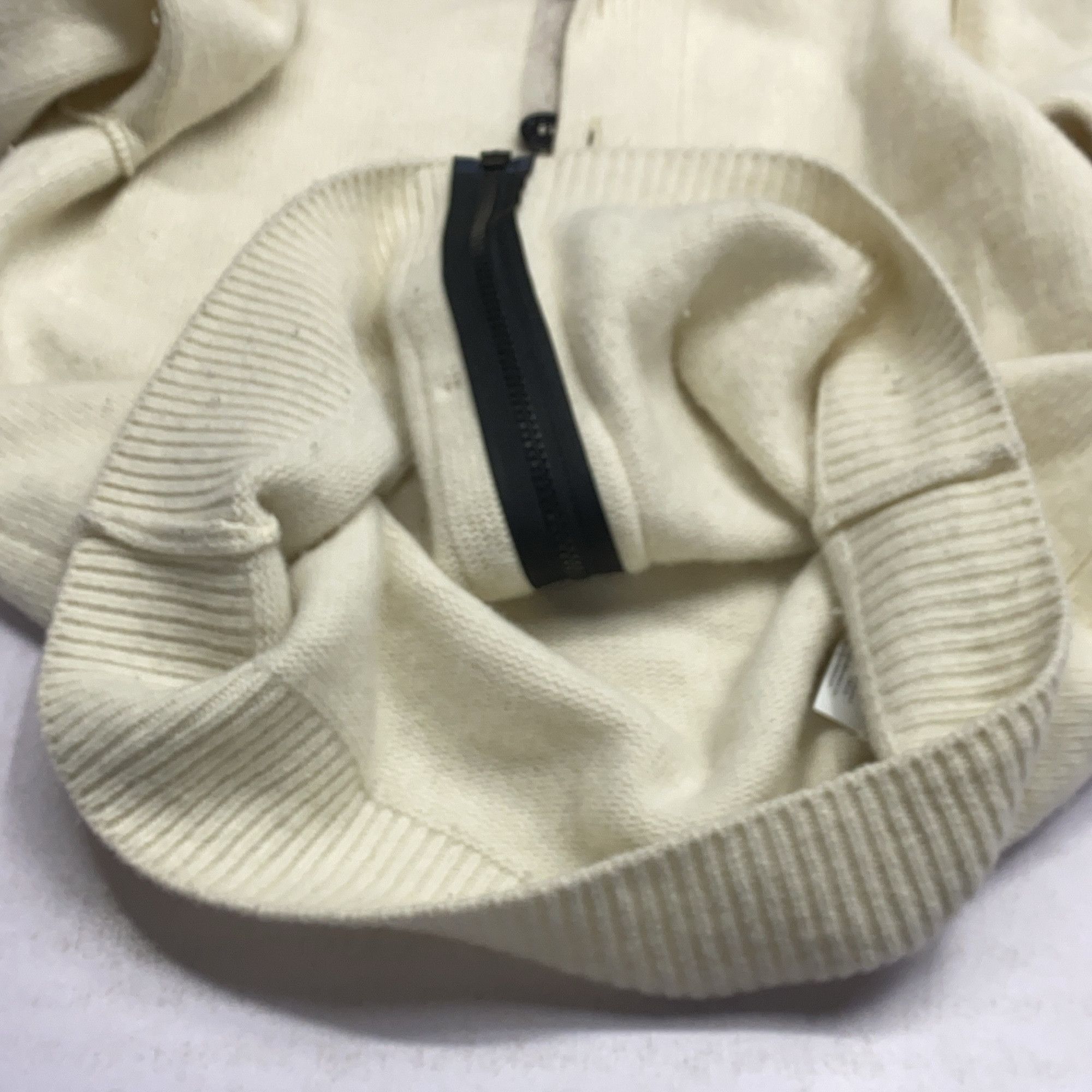 Stone Island Stone Island Wool Blend Logo Patch Cardigan Size M Size US M / EU 48-50 / 2 - 17 Thumbnail