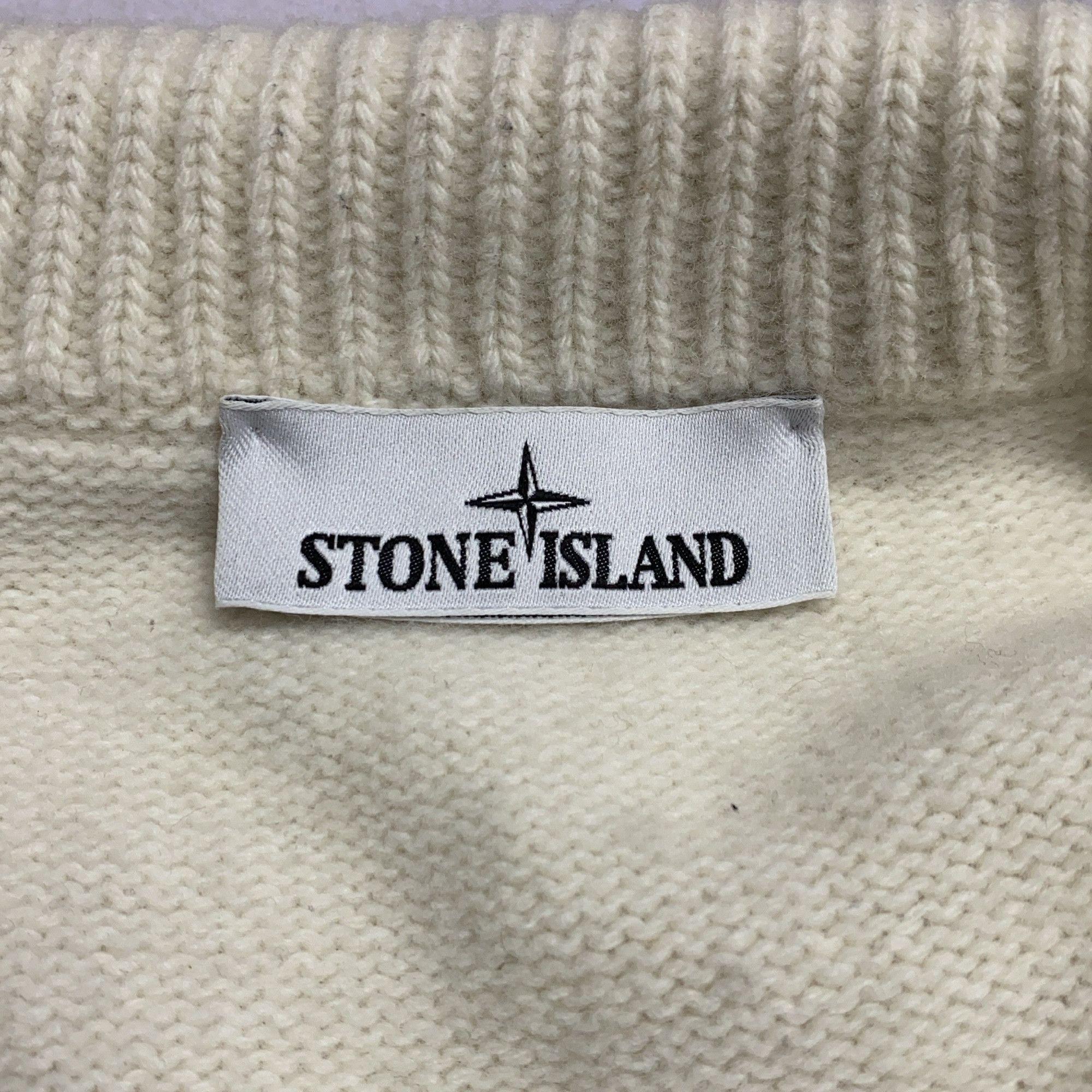 Stone Island Stone Island Wool Blend Logo Patch Cardigan Size M Size US M / EU 48-50 / 2 - 3 Thumbnail