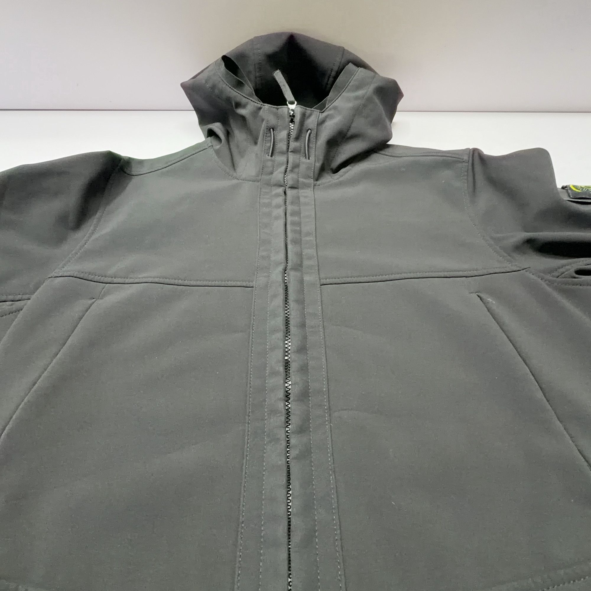 Stone Island Stone Island Soft Shell Hooded Jacket Size M Size US M / EU 48-50 / 2 - 9 Thumbnail