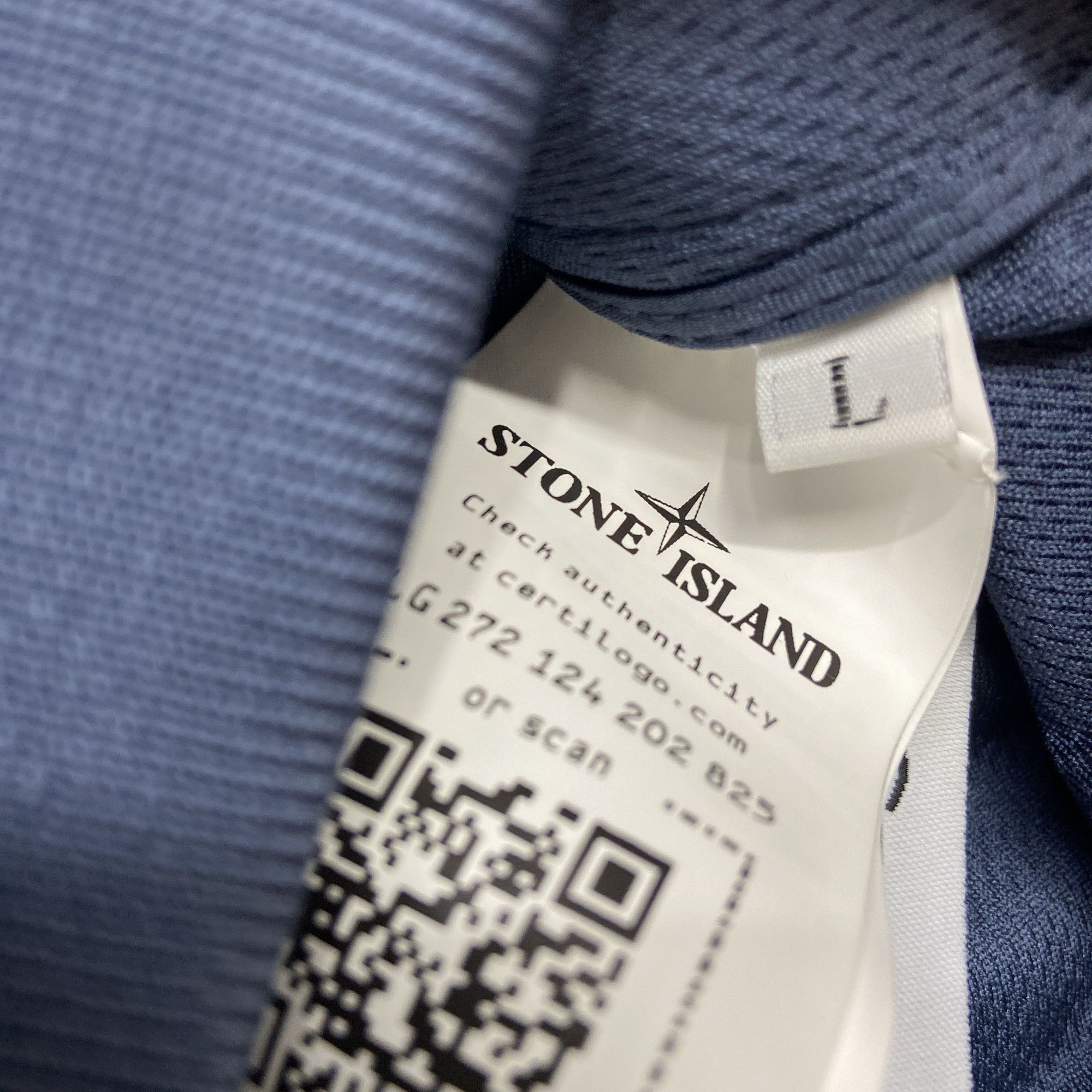 Stone Island Stone Island Light Soft Shell-R Hooded Jacket L Size US L / EU 52-54 / 3 - 3 Thumbnail