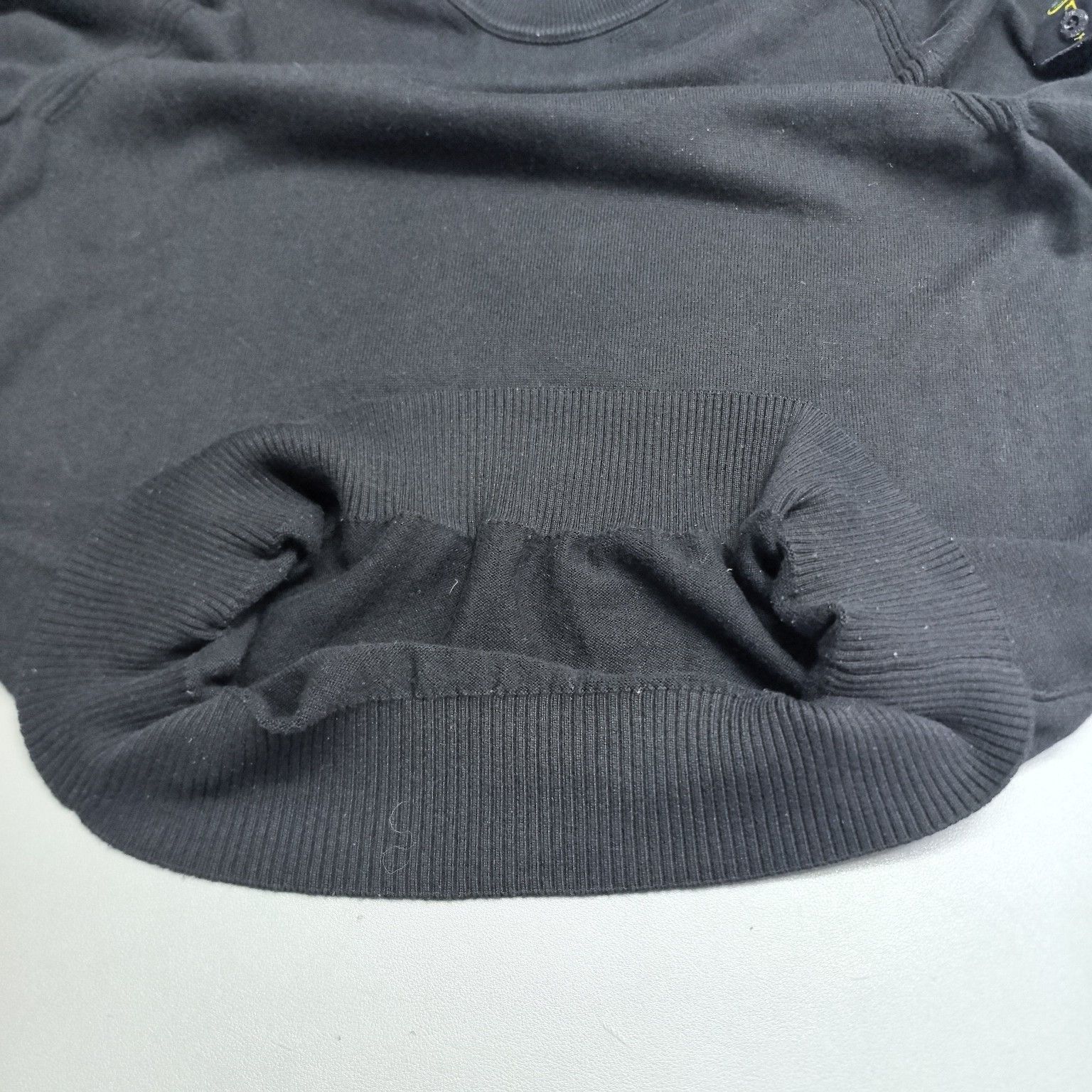 Stone Island Stone Island Logo Patch Crewneck Sweater Size M Size US M / EU 48-50 / 2 - 11 Thumbnail