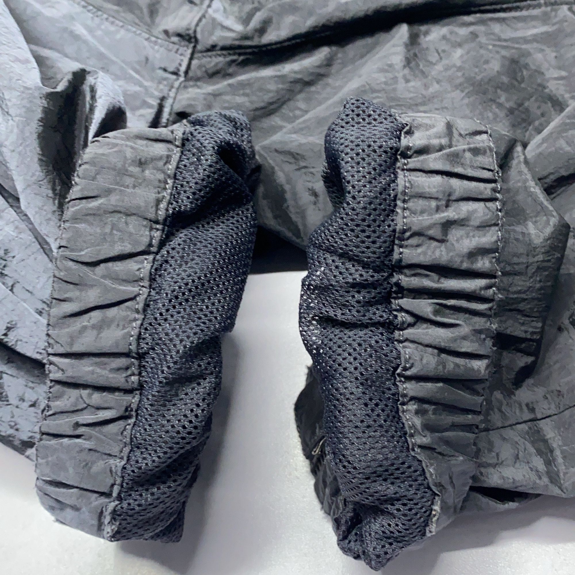 Stone Island Stone Island Nylon Cargo Pants Size 33 Size US 33 - 15 Thumbnail