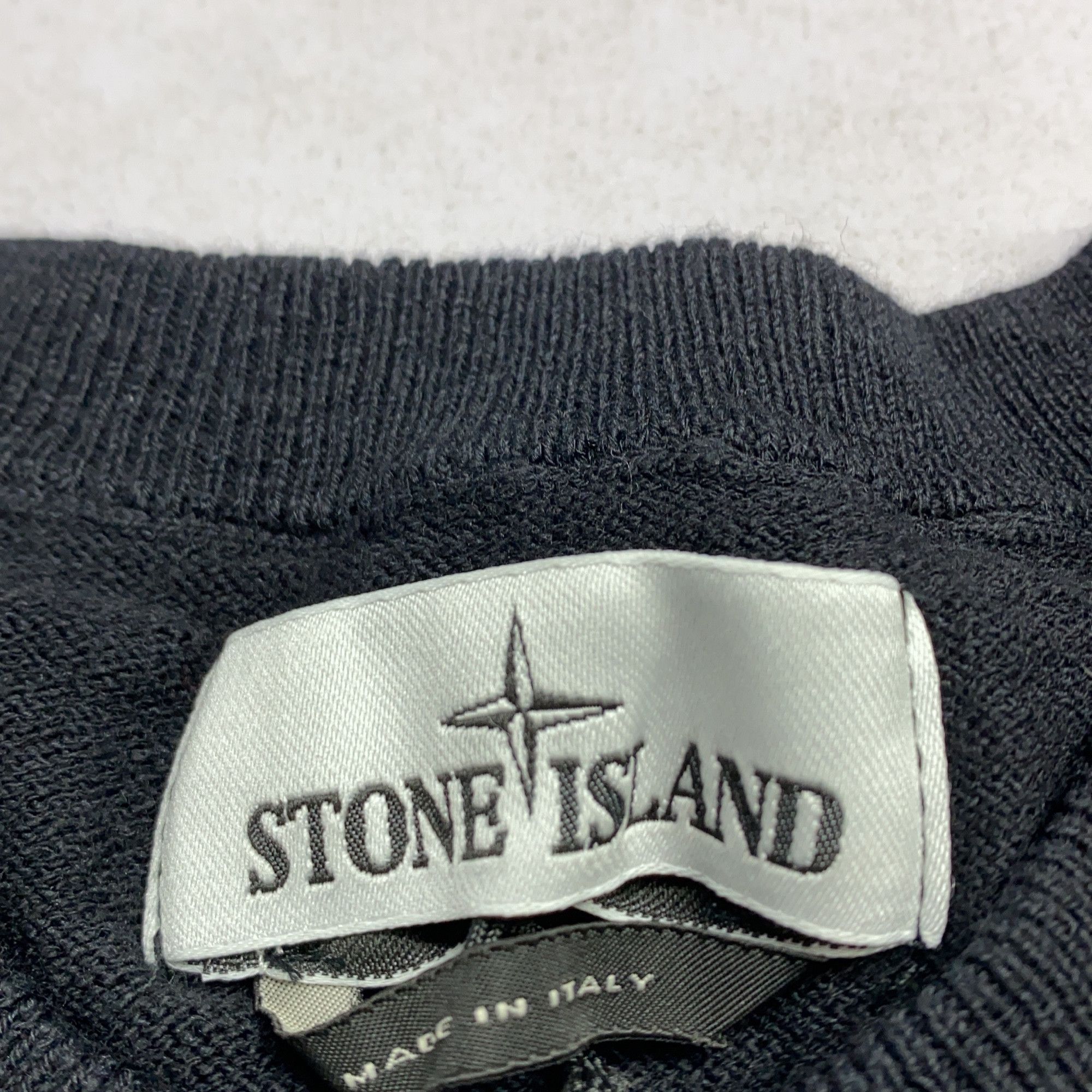 Stone Island Stone Island Logo Patch Sweater Size L Size US L / EU 52-54 / 3 - 3 Thumbnail