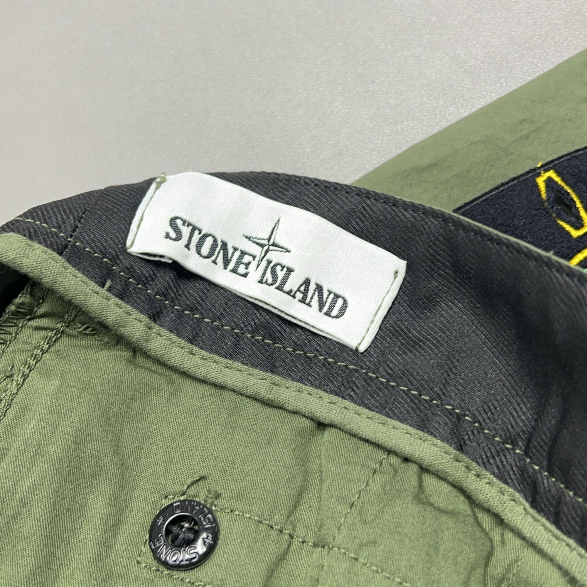 Stone Island Stone Island Cargo Shorts Size 33 Size US 33 - 3 Thumbnail