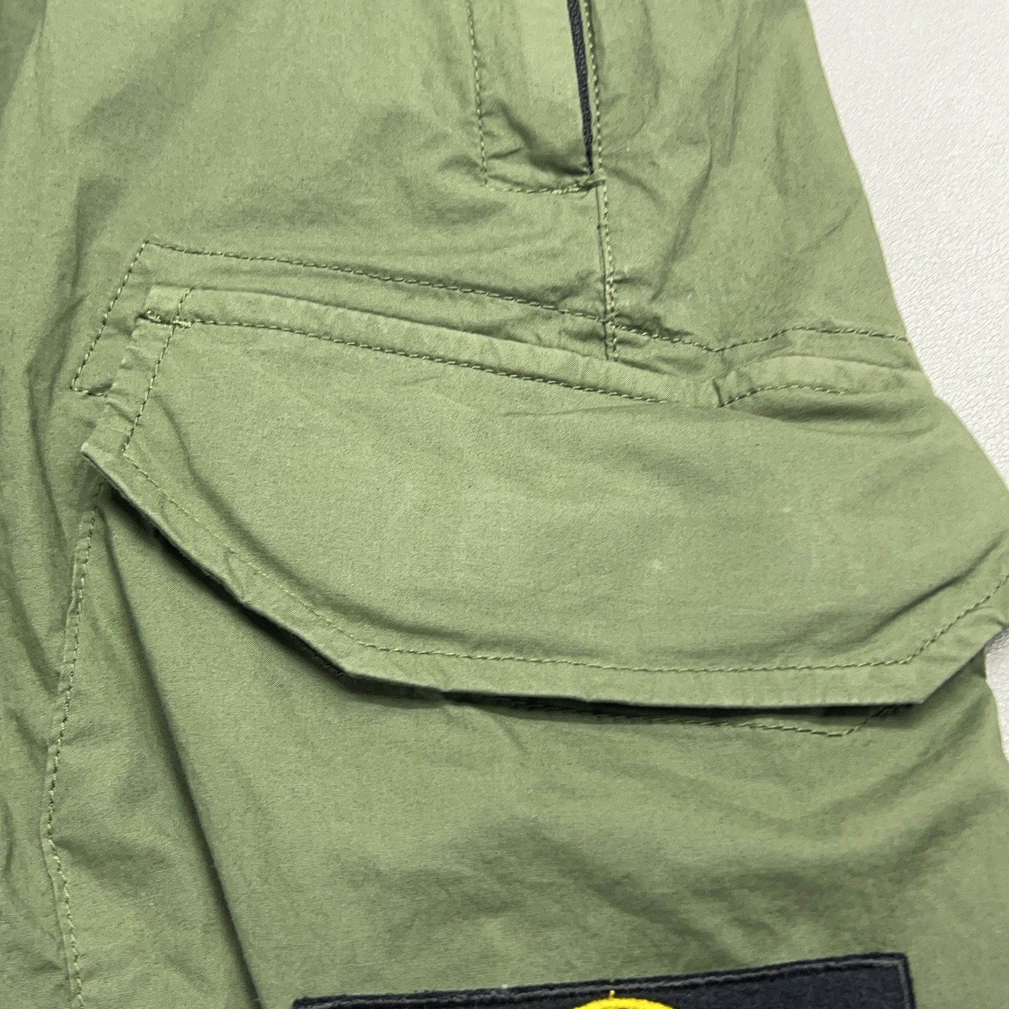 Stone Island Stone Island Cargo Shorts Size 33 Size US 33 - 13 Thumbnail