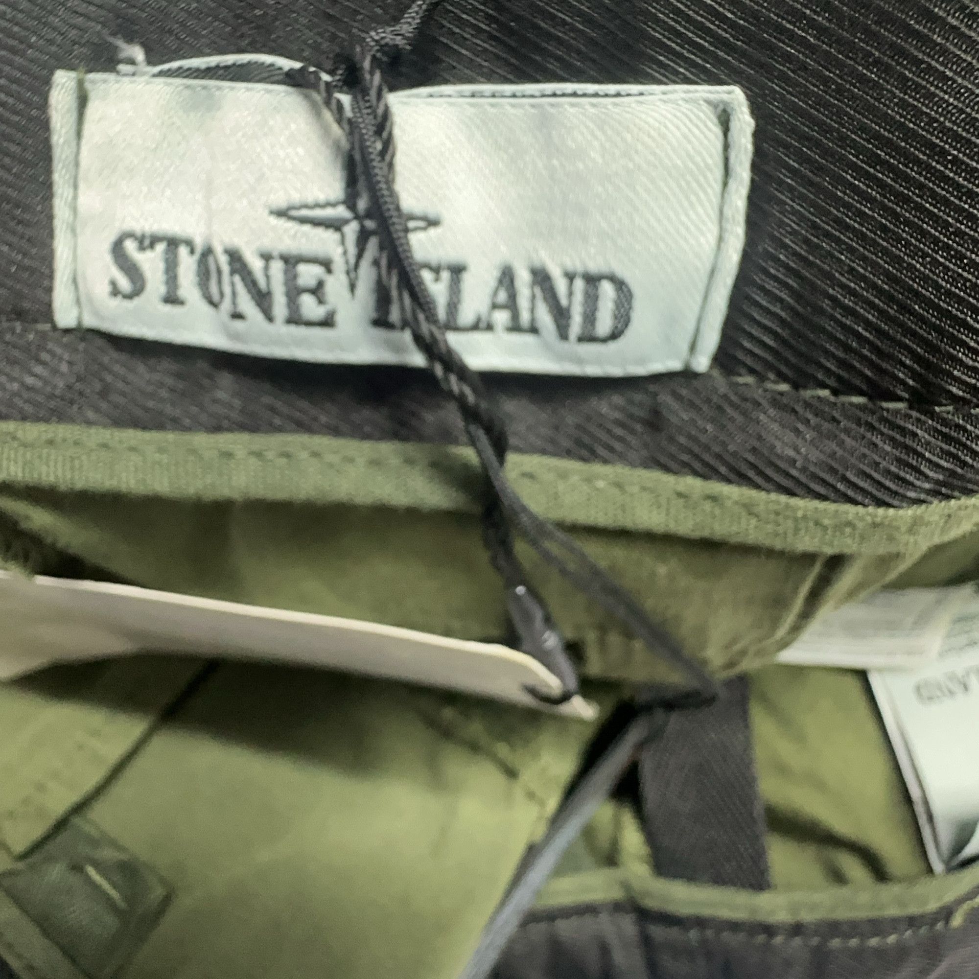 Stone Island Stone Island Cargo Shorts Size 32 Size US 32 / EU 48 - 6 Thumbnail